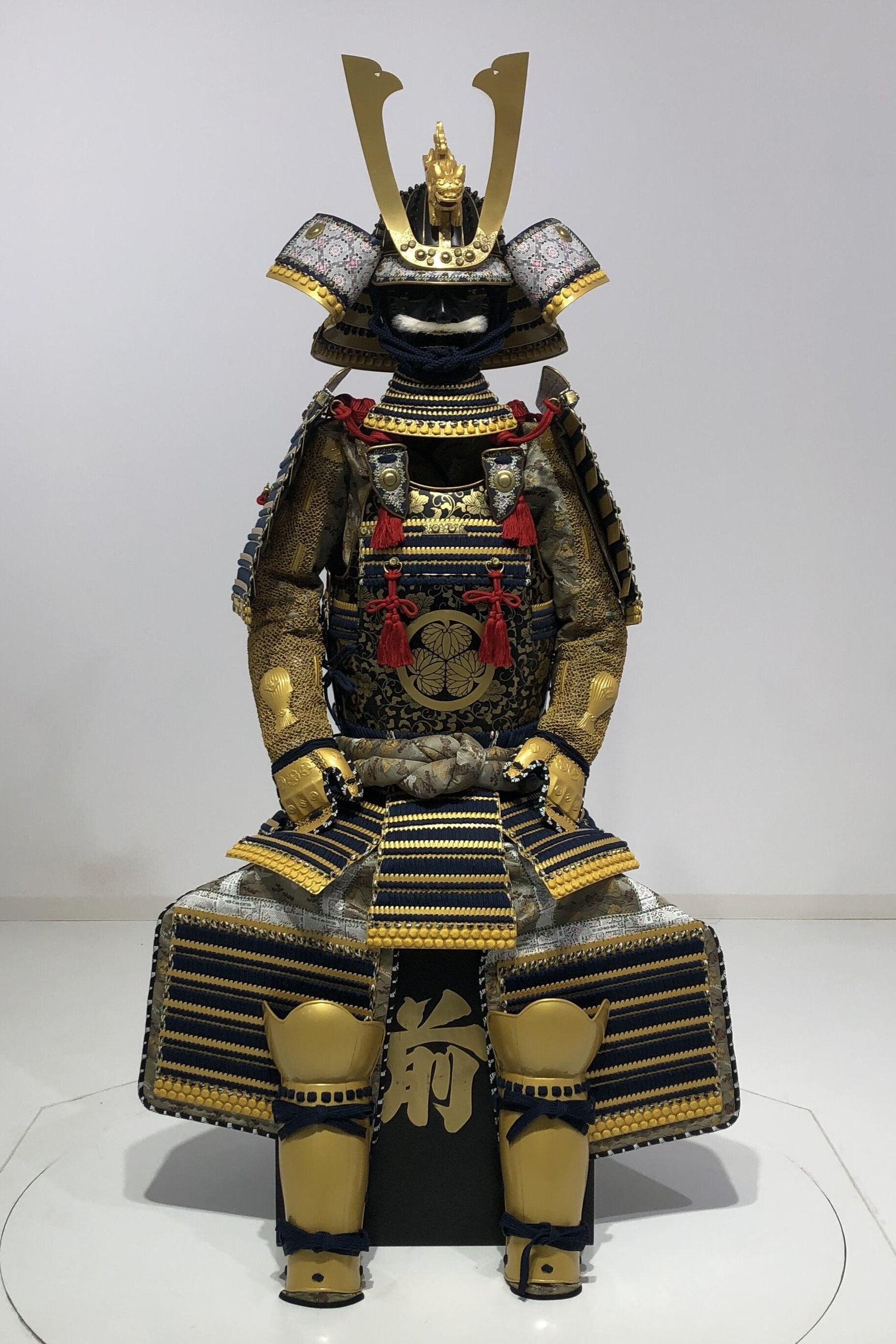 【O-024】紺糸威仏ニ枚胴具足