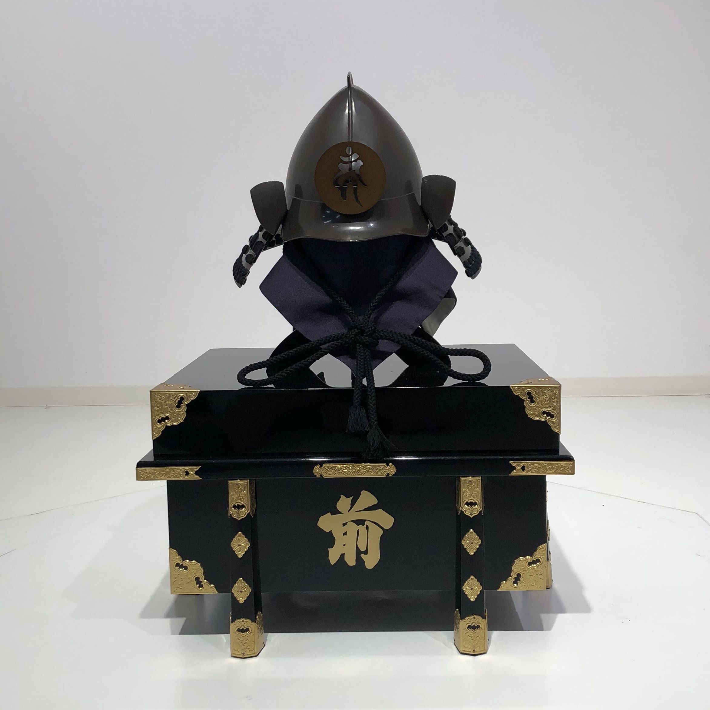 【O-069-K】黒糸威胸取鎬二枚胴具足(兜のみ)