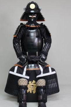 【O-049】黒糸威黒艶消鋲綴二枚胴具足(厳星兜)