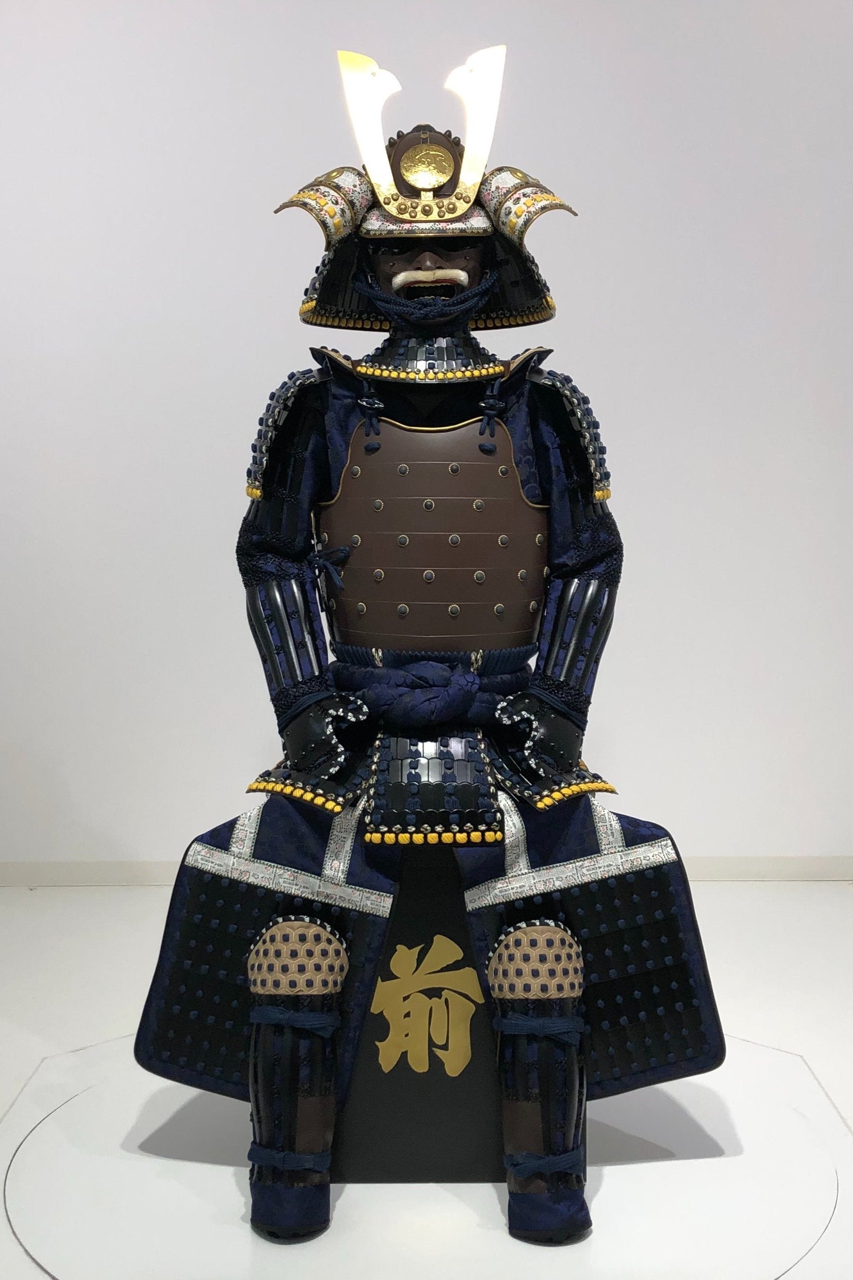 【O-046】紺糸威鉄錆笠鋲二枚胴具足
