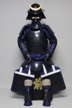 【O-065】濃紺糸威黒桶側二枚胴具足(手時代塗)