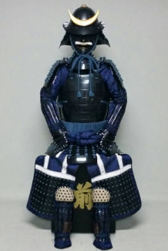 【O-064】紺糸威黒桶側二枚胴具足(手時代塗)