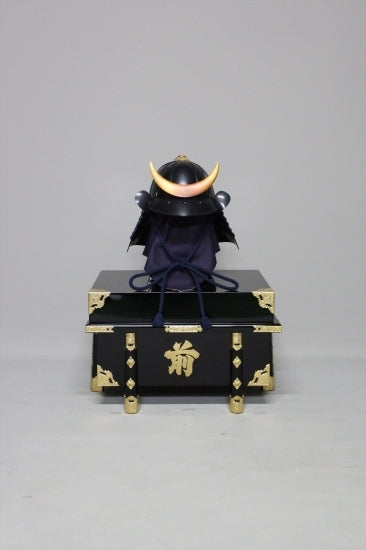【O-065-K】濃紺糸威黒桶側二枚胴具足(手時代塗)(兜のみ)