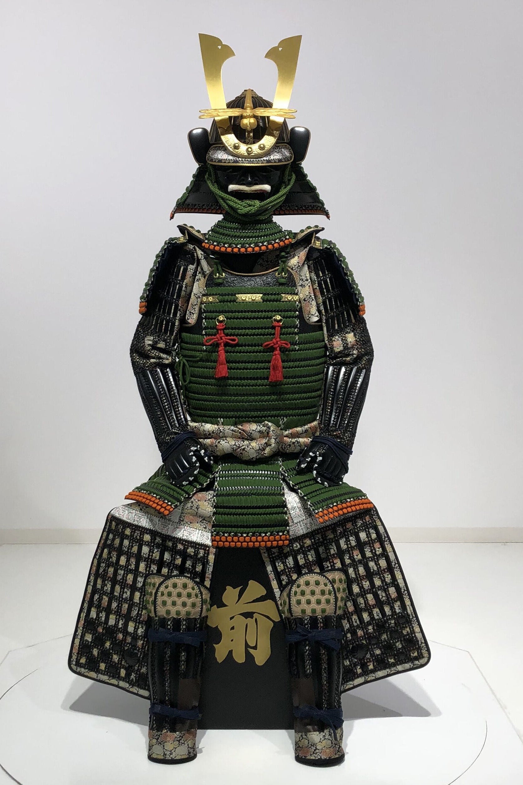 【O-019】古代蓬糸威小札二枚胴具足