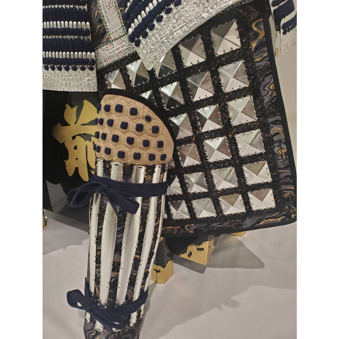 【Y-003】上杉謙信 南蛮鎧(天と地とモデル)