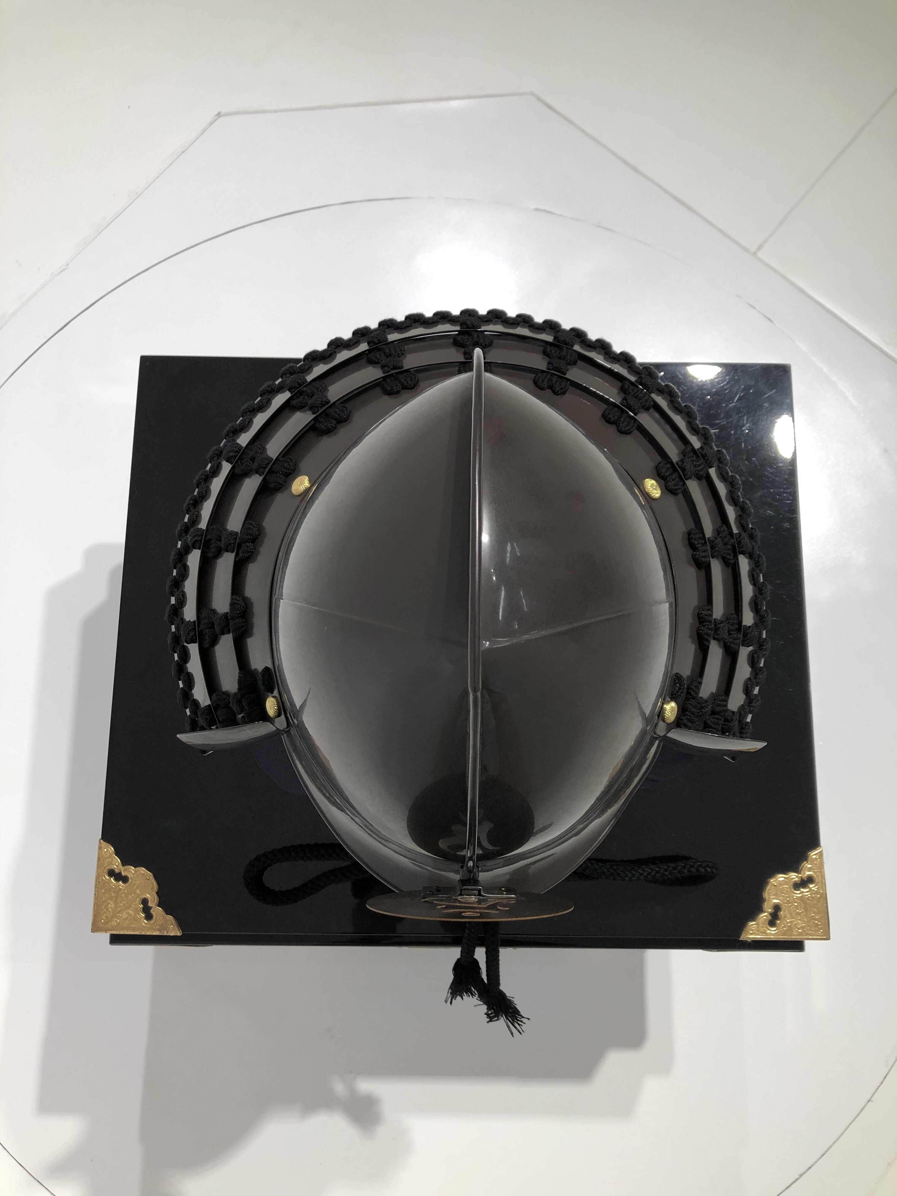 【O-069-K】黒糸威胸取鎬二枚胴具足(兜のみ)