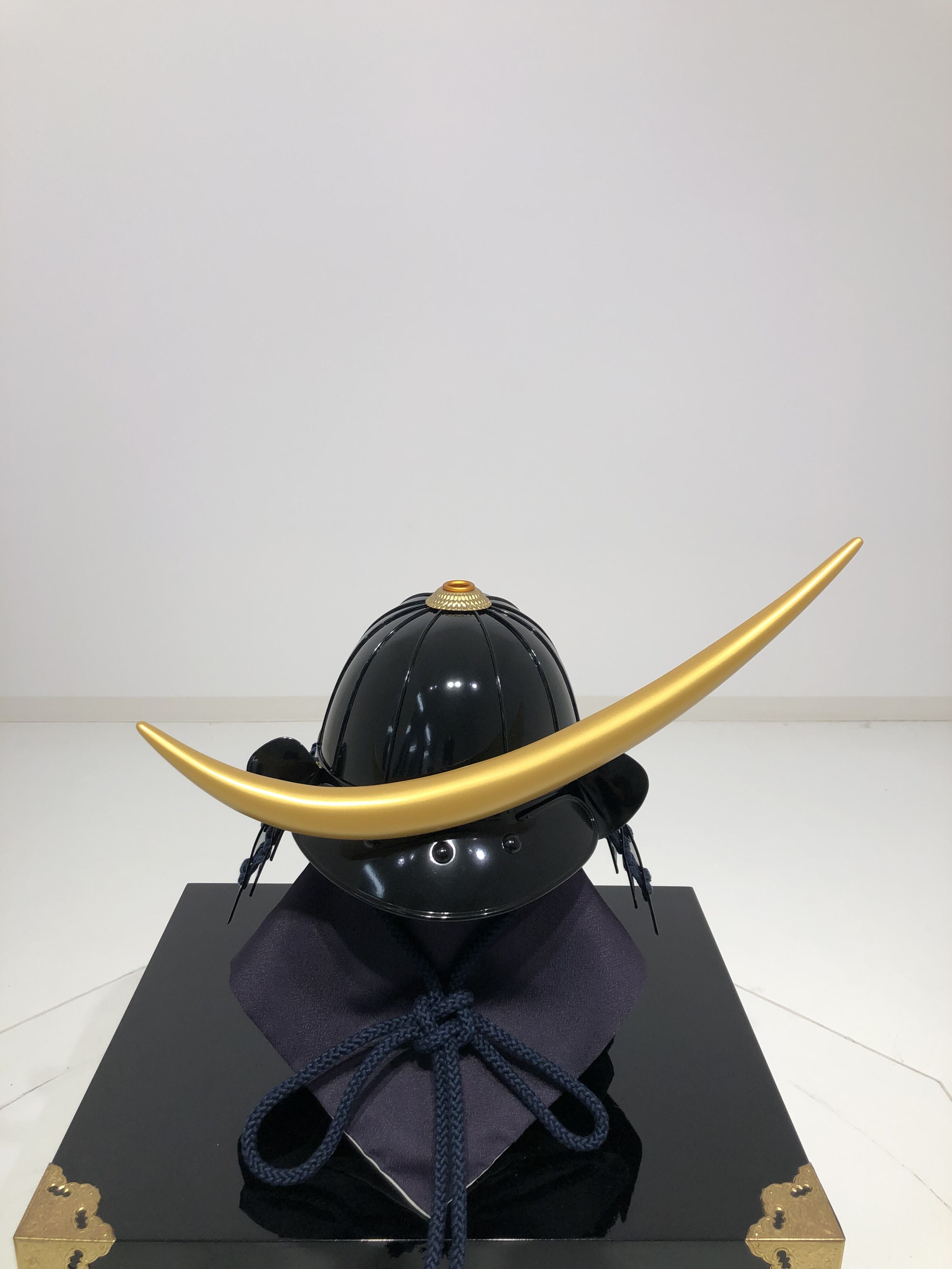 【O-074-K】濃紺糸威雲龍二枚胴具足(兜のみ)