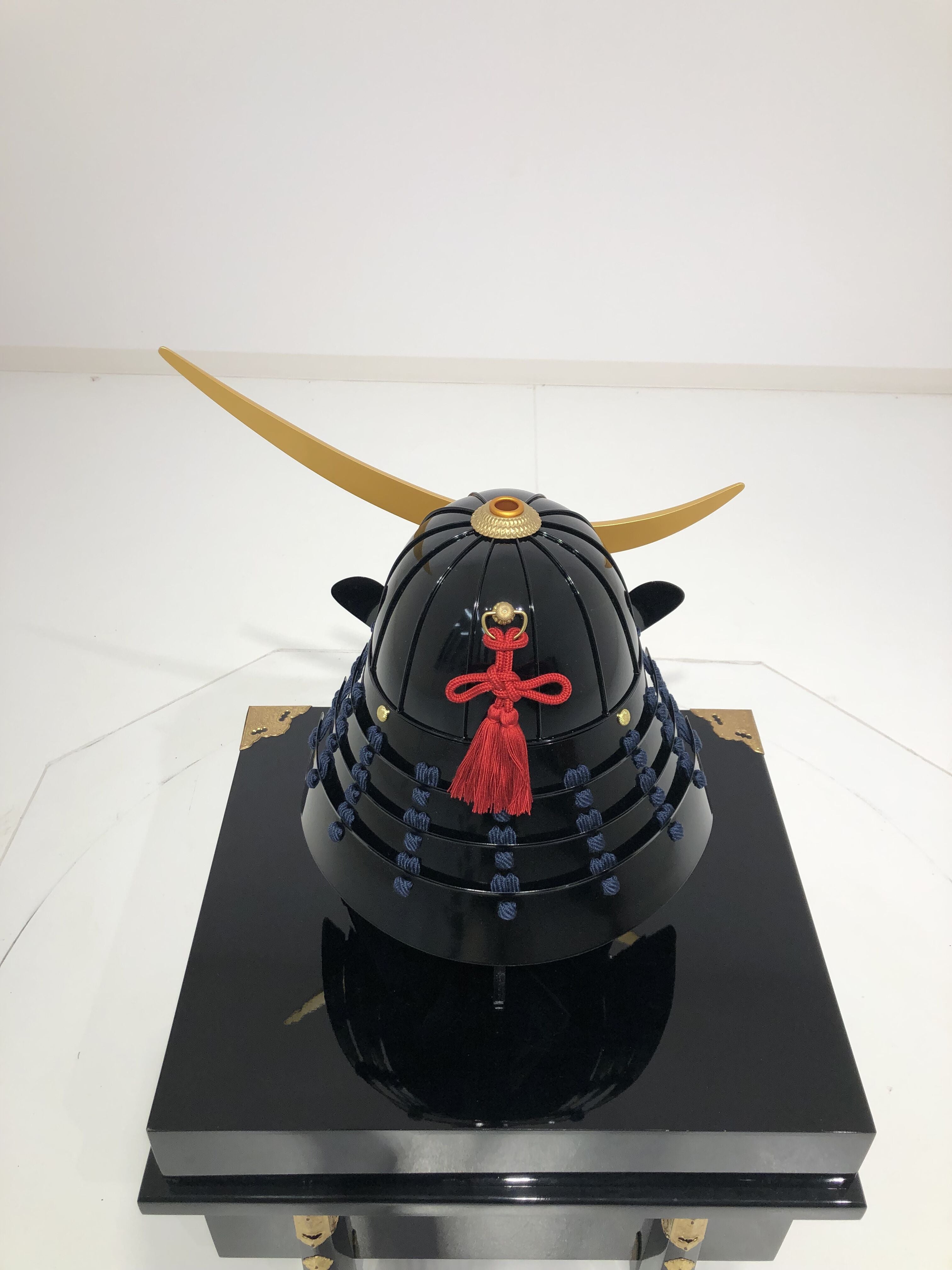 【O-074-K】濃紺糸威雲龍二枚胴具足(兜のみ)