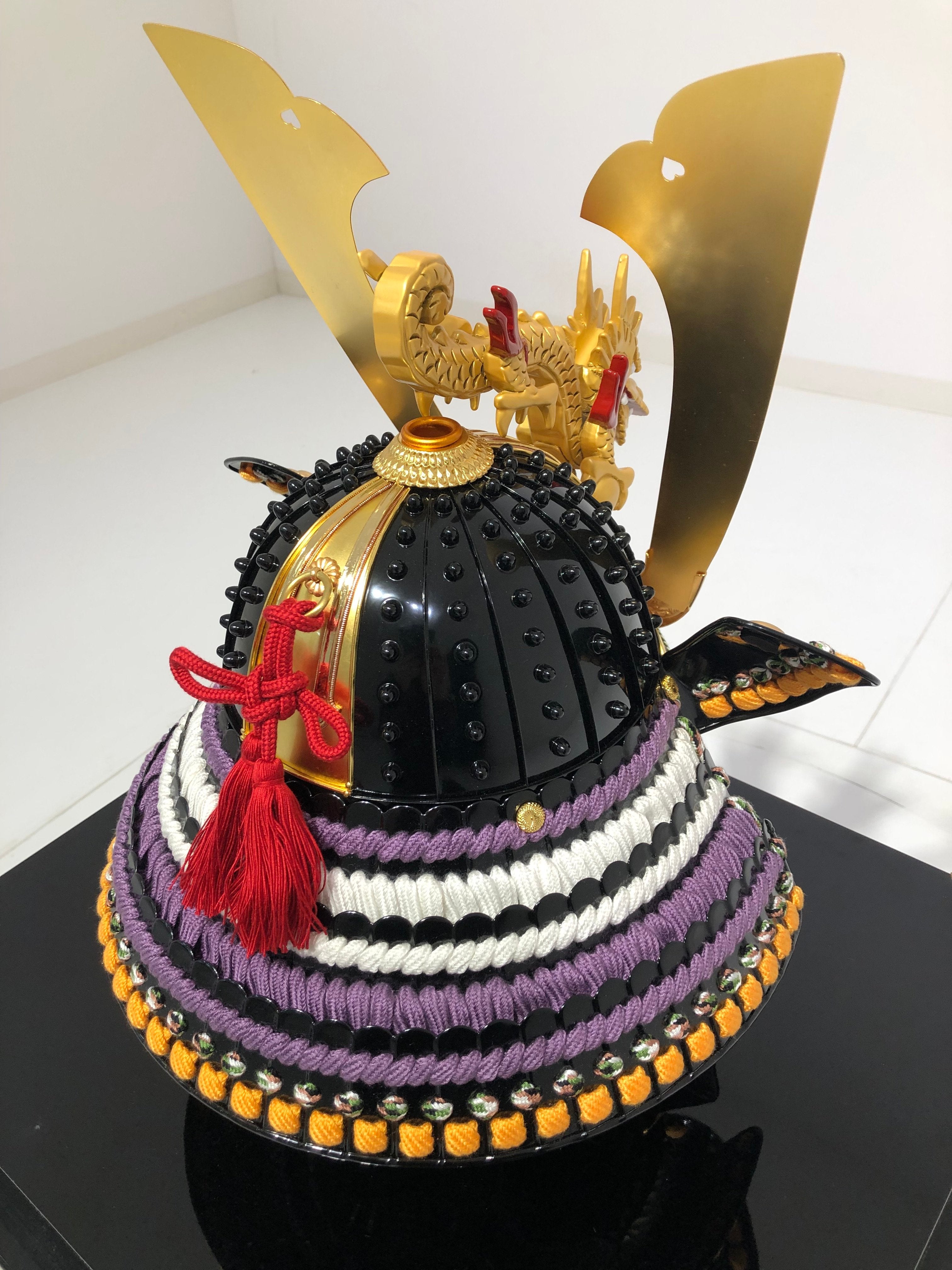 【C-009-K】藤白糸威黒伊予札二枚胴具足 (子供用兜)