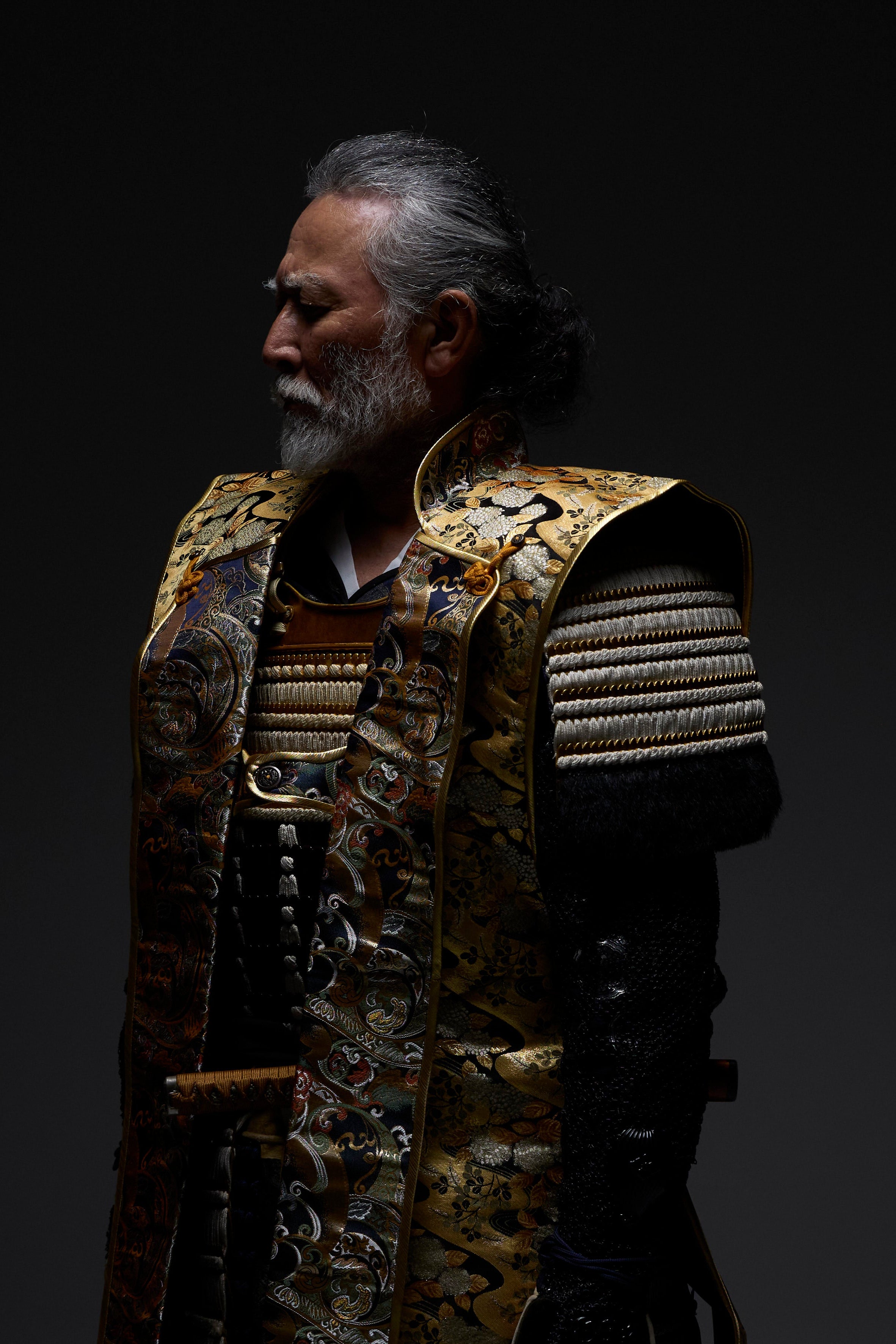 【B-057】丸武謹製 総金襴陣羽織 長丈仕立
