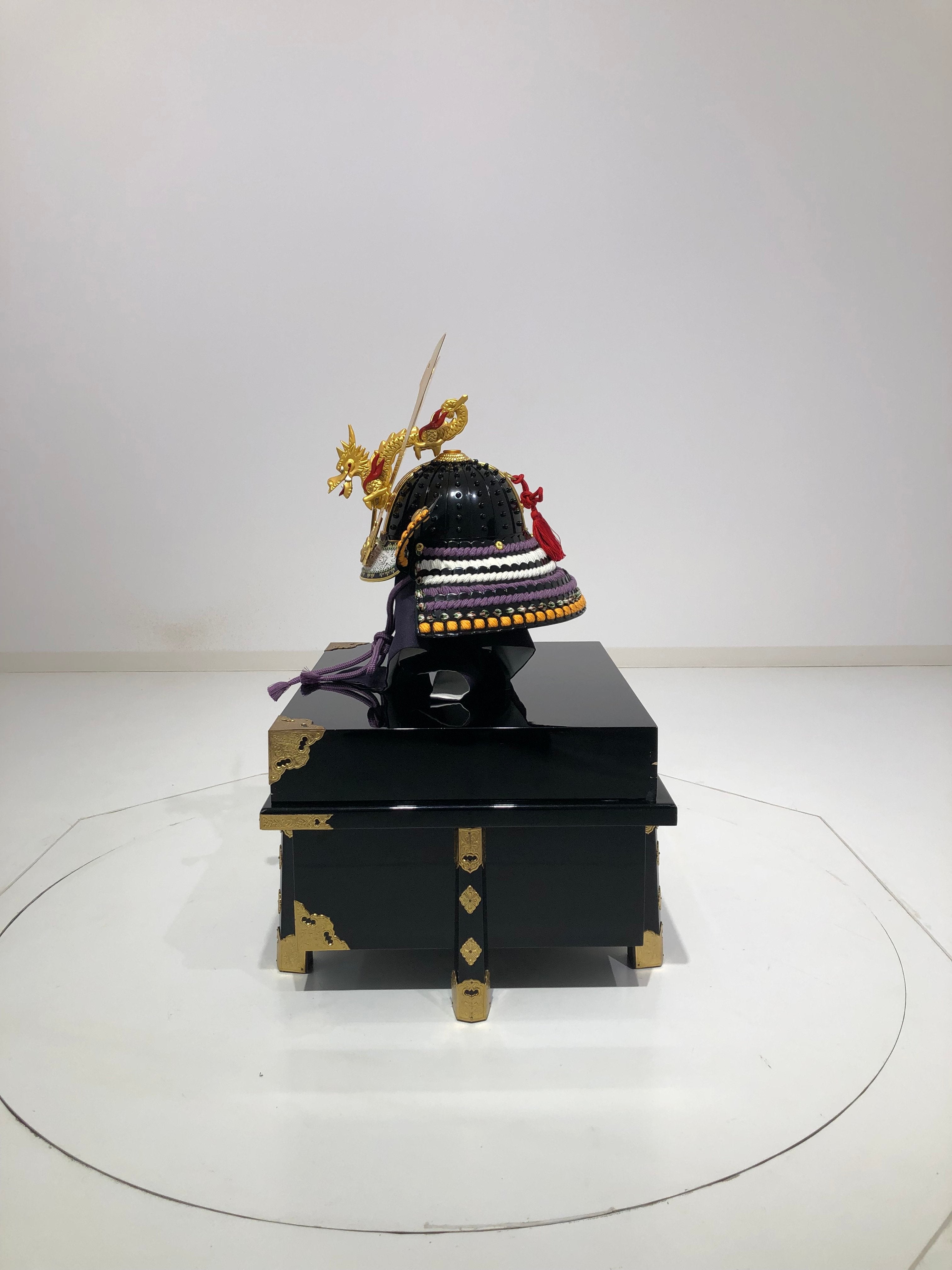 【C-009-K】藤白糸威黒伊予札二枚胴具足 (子供用兜)