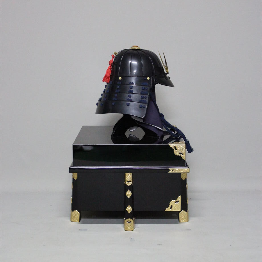 【O-065-K】濃紺糸威黒桶側二枚胴具足(手時代塗)(兜のみ)