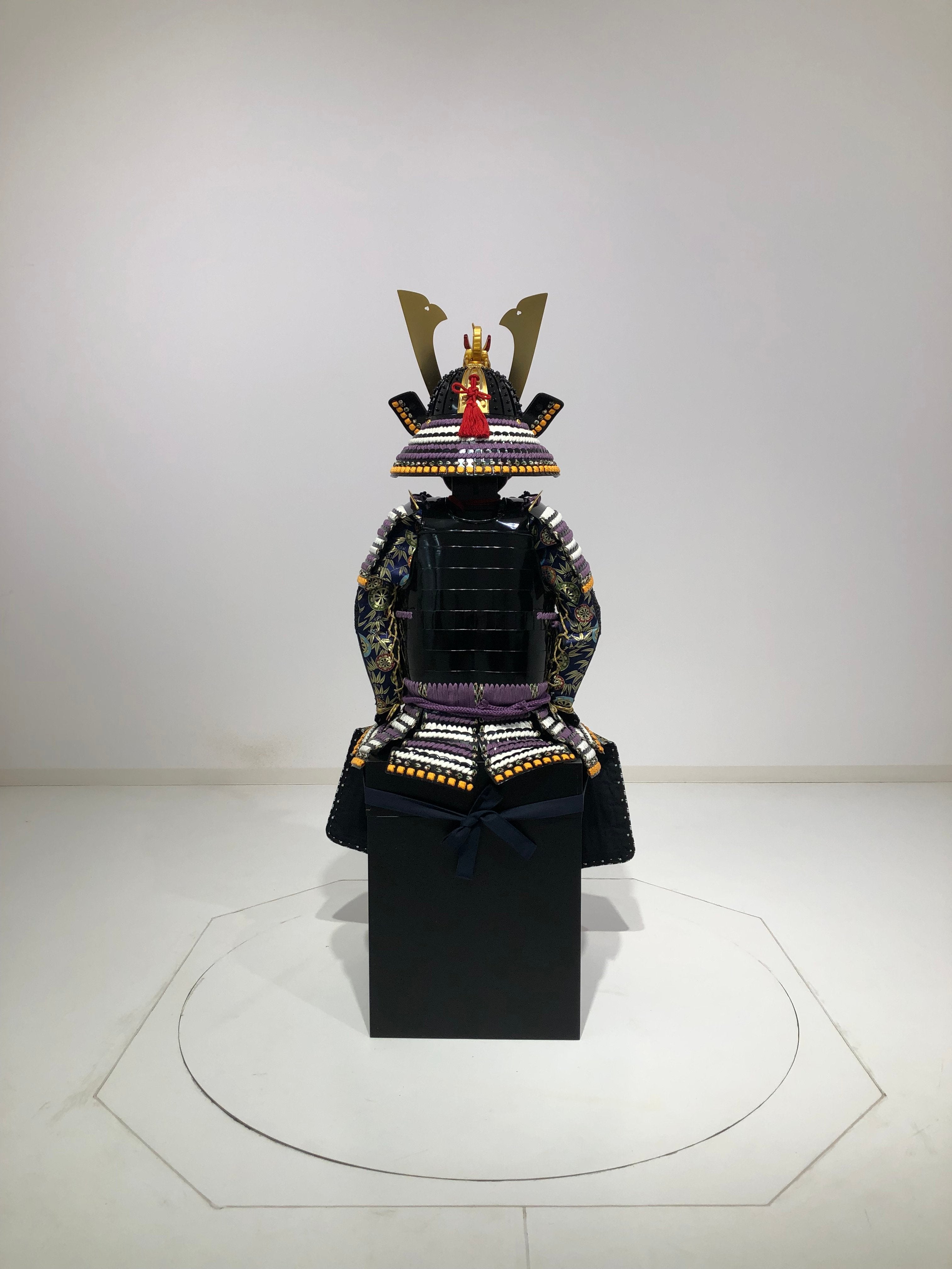 【C-009】藤白糸威黒伊予札 (子供鎧)