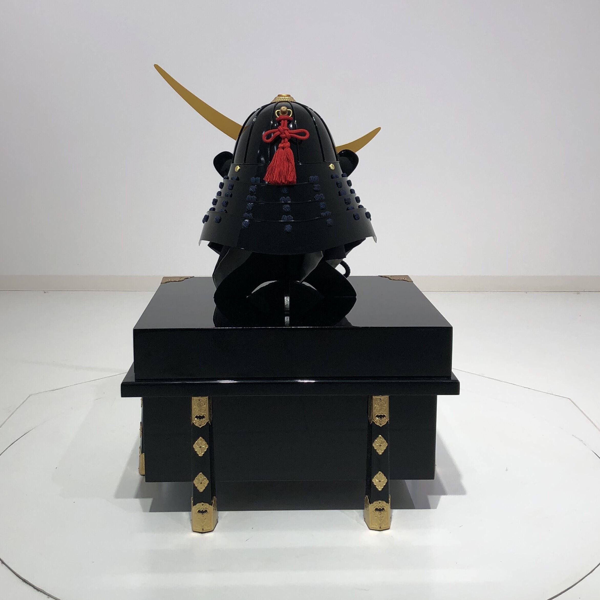 【O-074-K】濃紺糸威雲龍二枚胴具足(兜のみ)