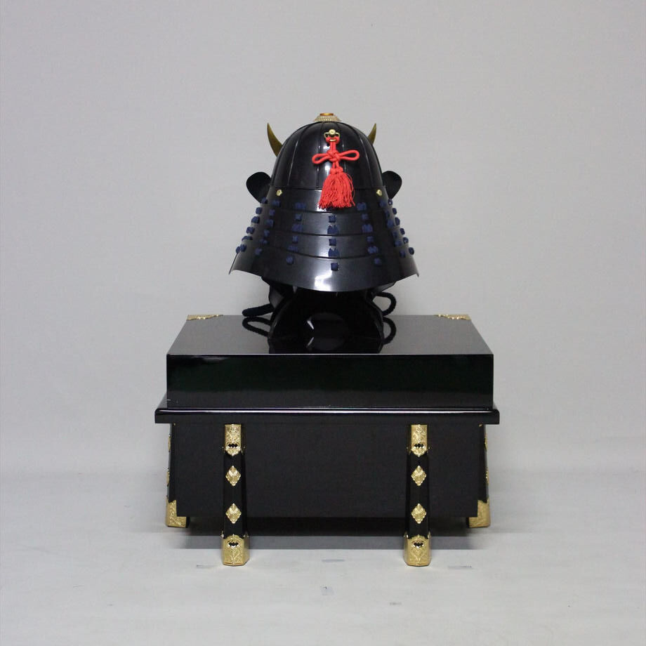 【O-065-K】濃紺糸威黒桶側二枚胴具足(手時代塗)(兜のみ)
