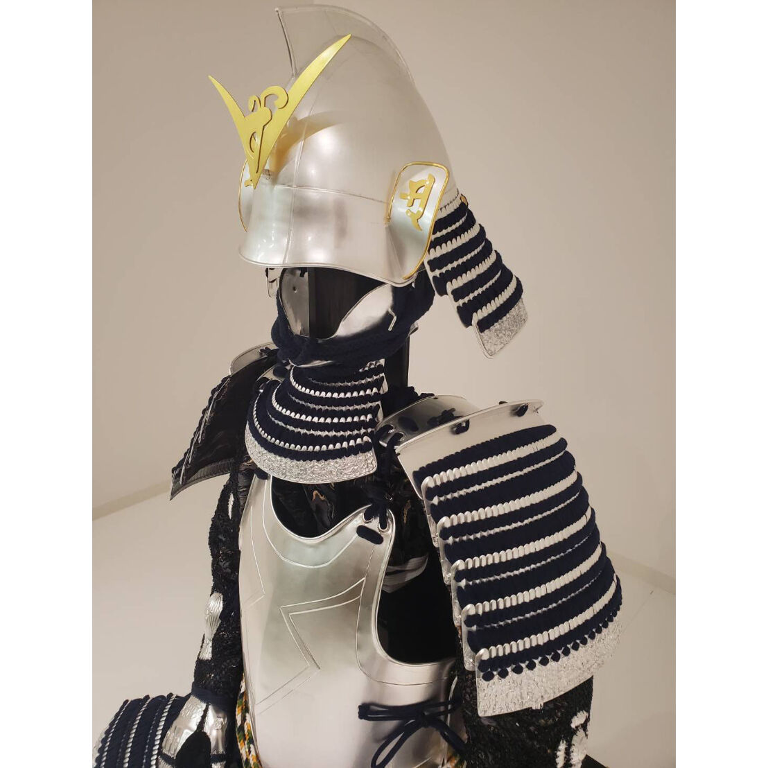 【Y-003】上杉謙信 南蛮鎧(天と地とモデル)