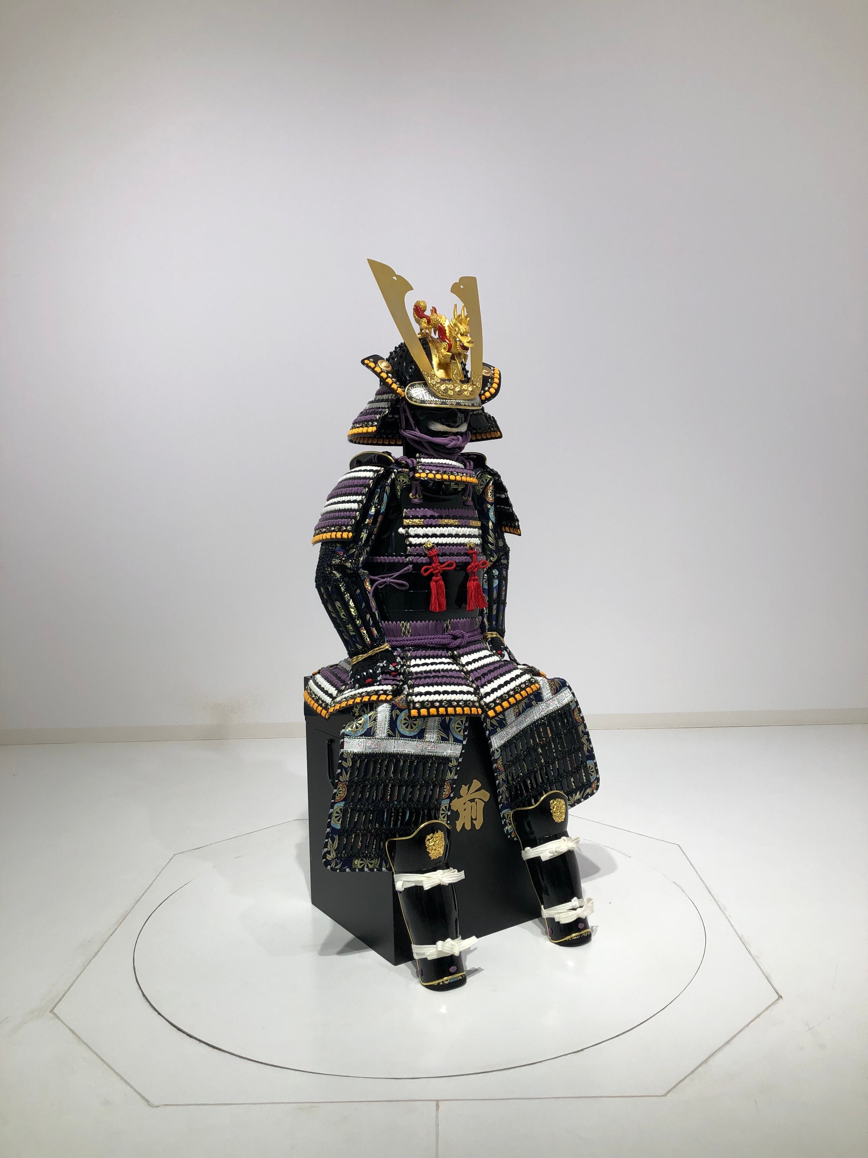 【C-009】藤白糸威黒伊予札 (子供鎧)