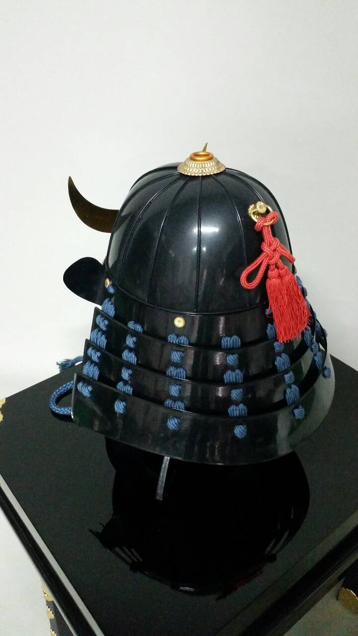 【O-064-K】紺糸威黒桶側二枚胴具足(時代塗)(兜のみ)