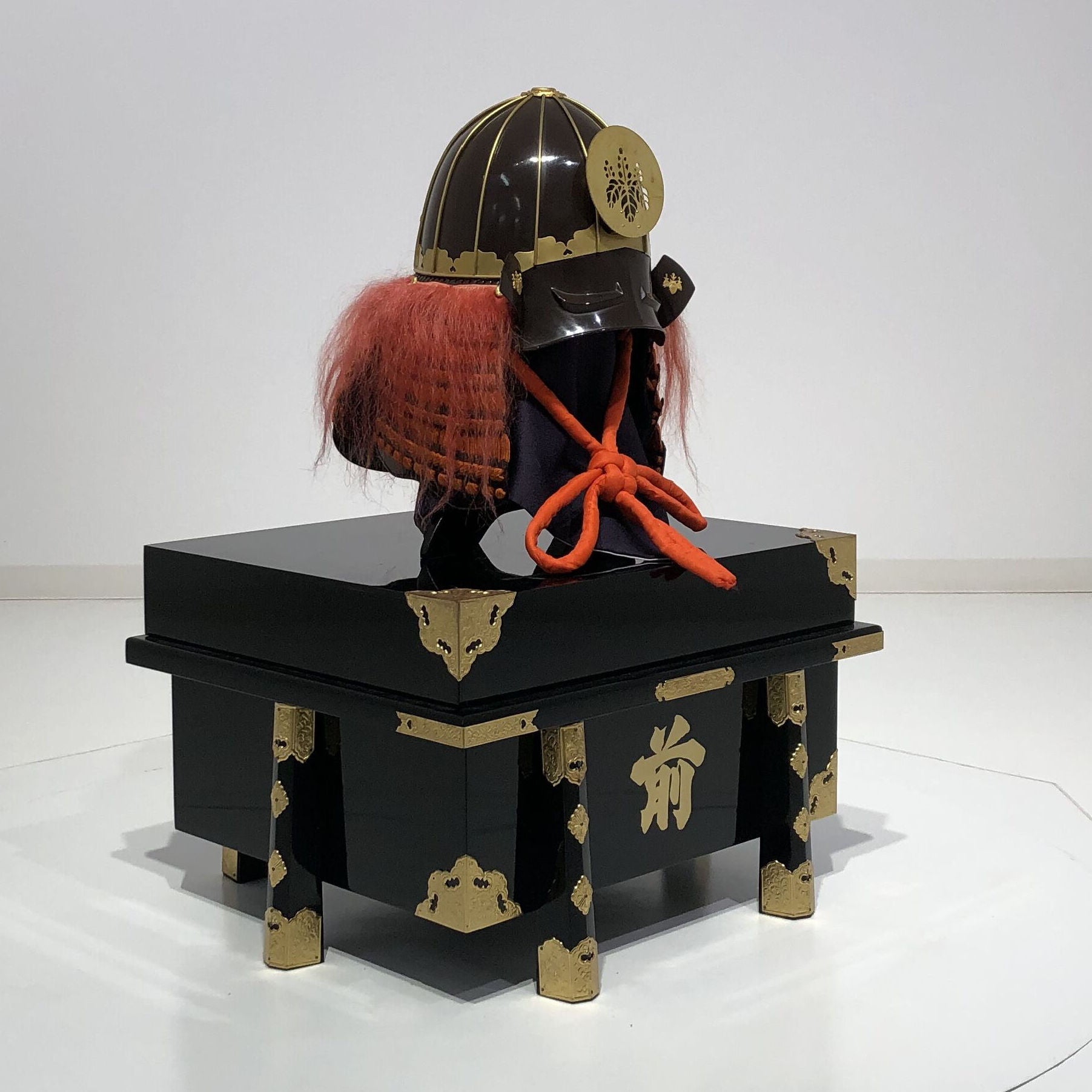 【Y-027-K】毛利輝元 緋糸威胴丸具足(兜のみ)