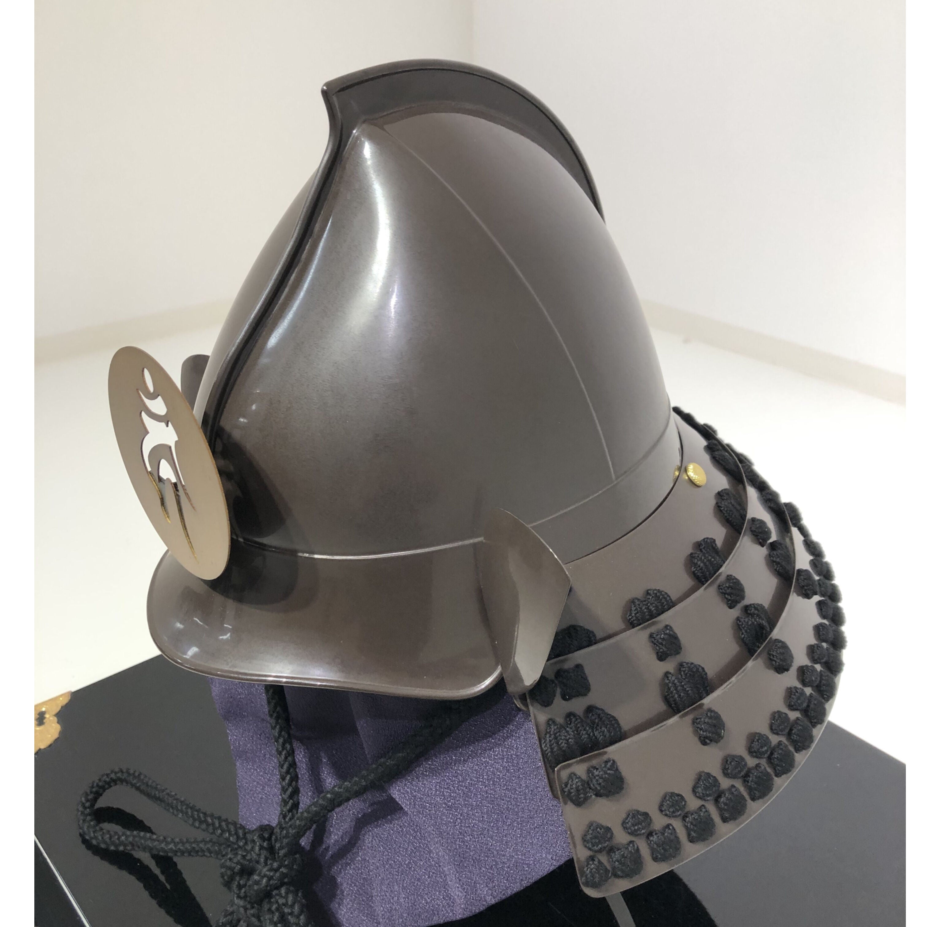 【O-069-K】黒糸威胸取鎬二枚胴具足(兜のみ)