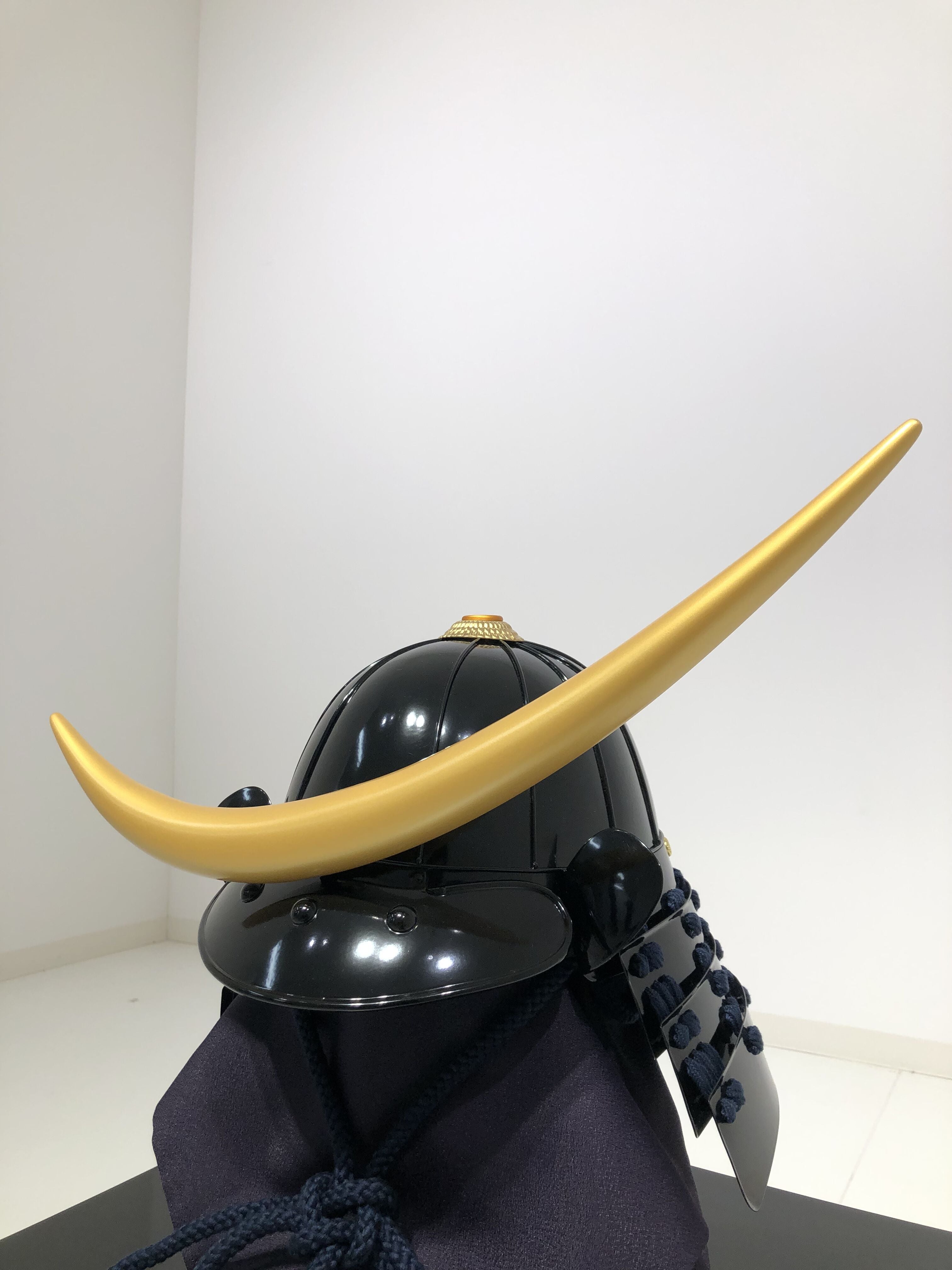【O-074-K】濃紺糸威雲龍二枚胴具足(兜のみ)
