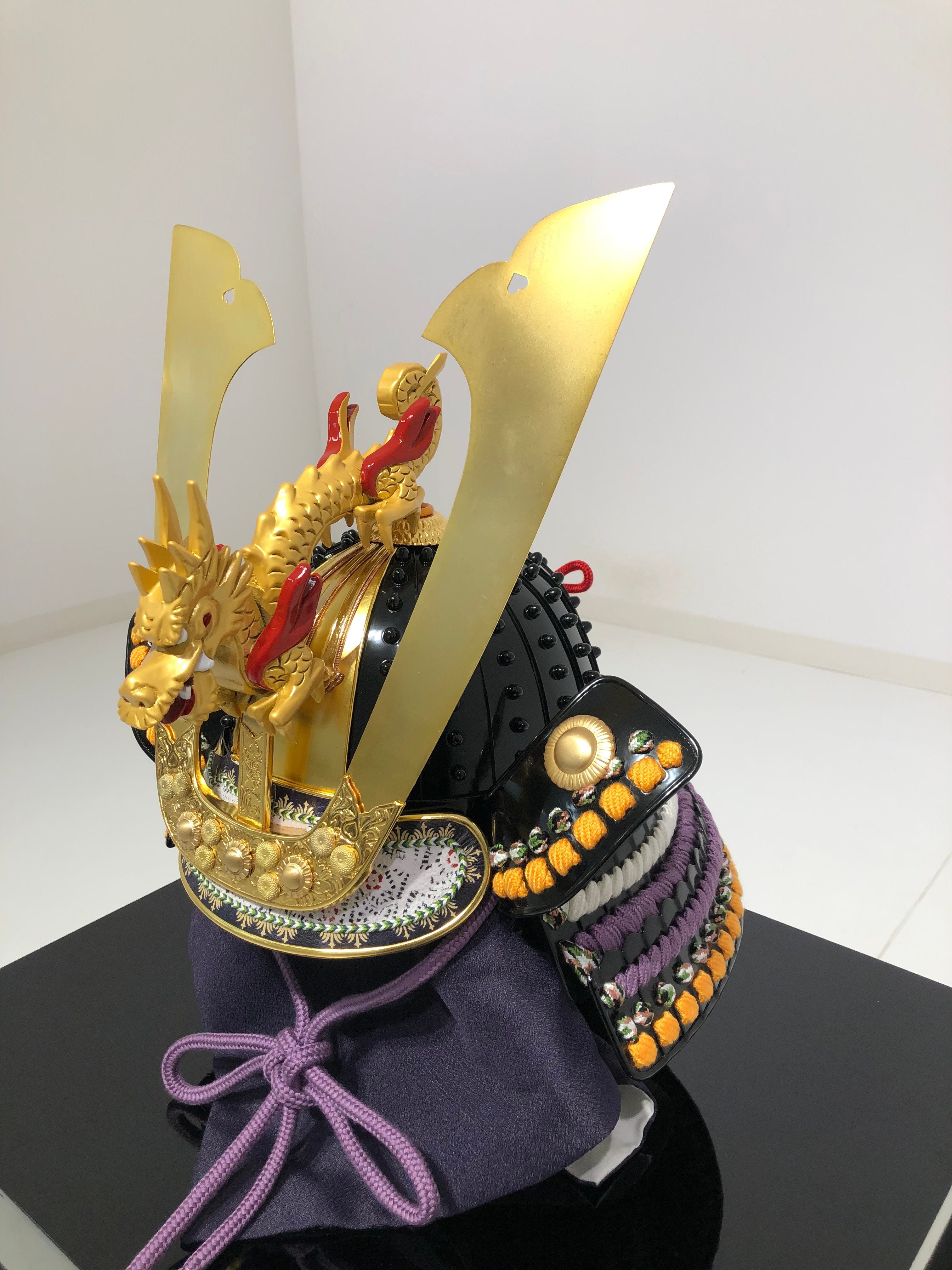 【C-009-K】藤白糸威黒伊予札二枚胴具足 (子供用兜)