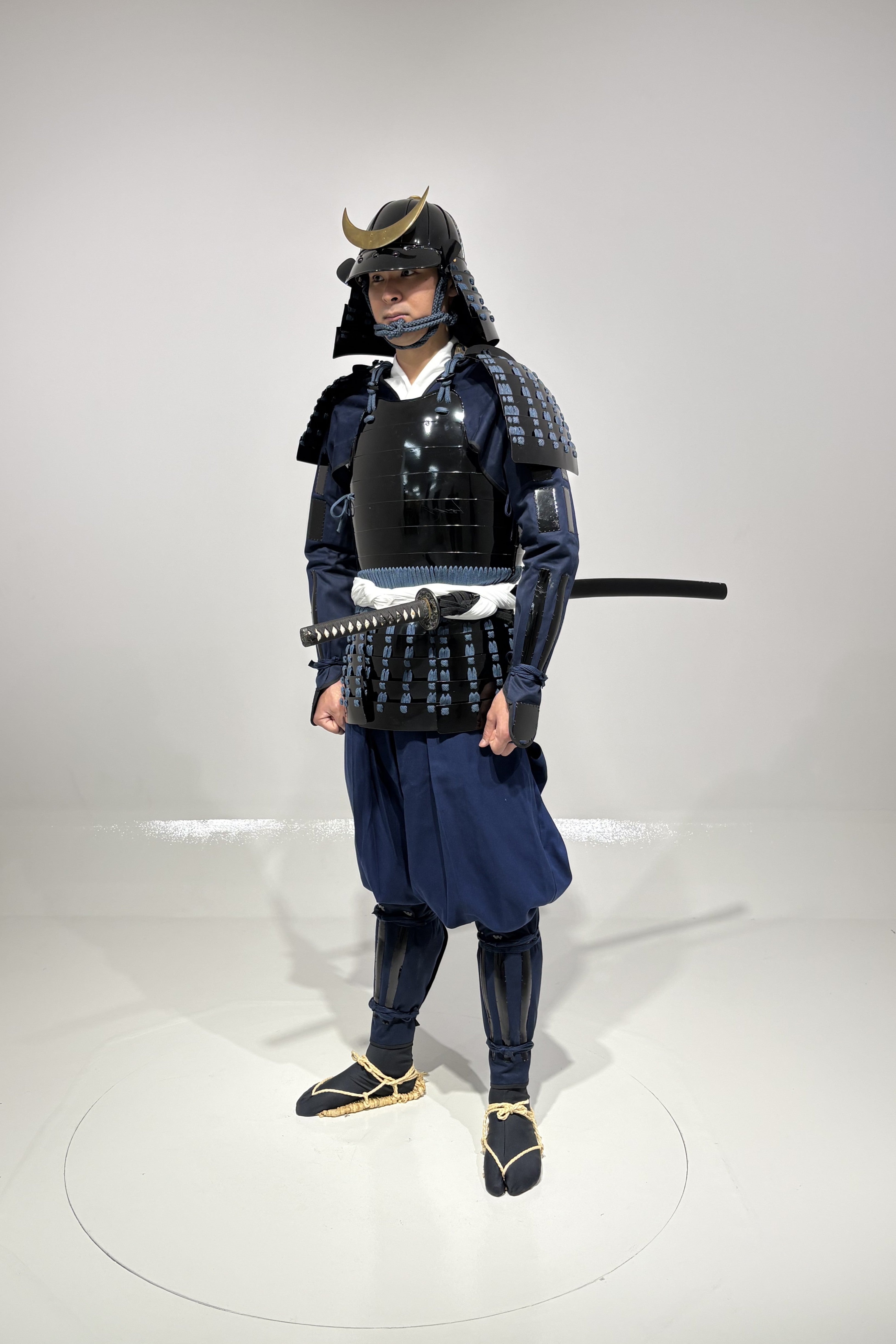 【L4-8】黒桶側胴具足 (レンタル)