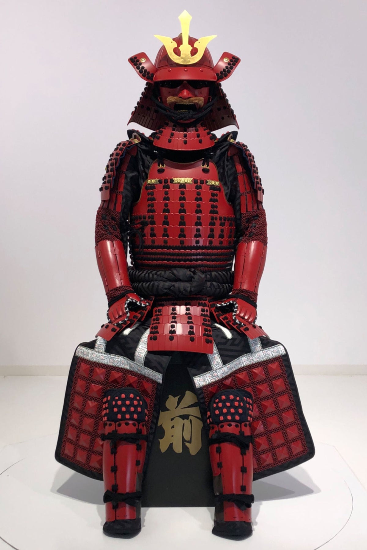 【O-033】黒糸威伊予腰取二枚胴具足（艶消し）