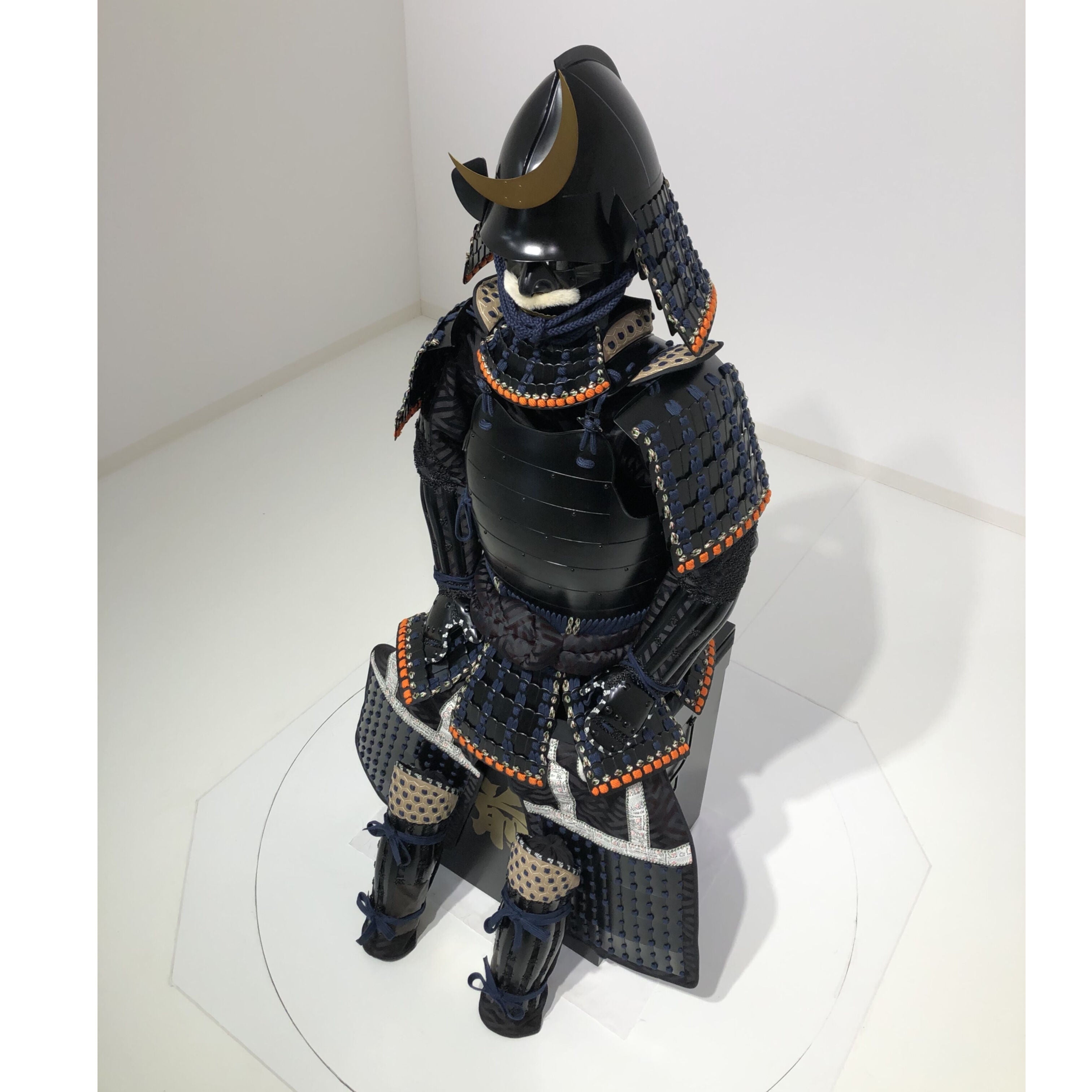 [O-051] Navy blue thread, black matte finish, riveted two-piece armor (peach-shaped helmet)