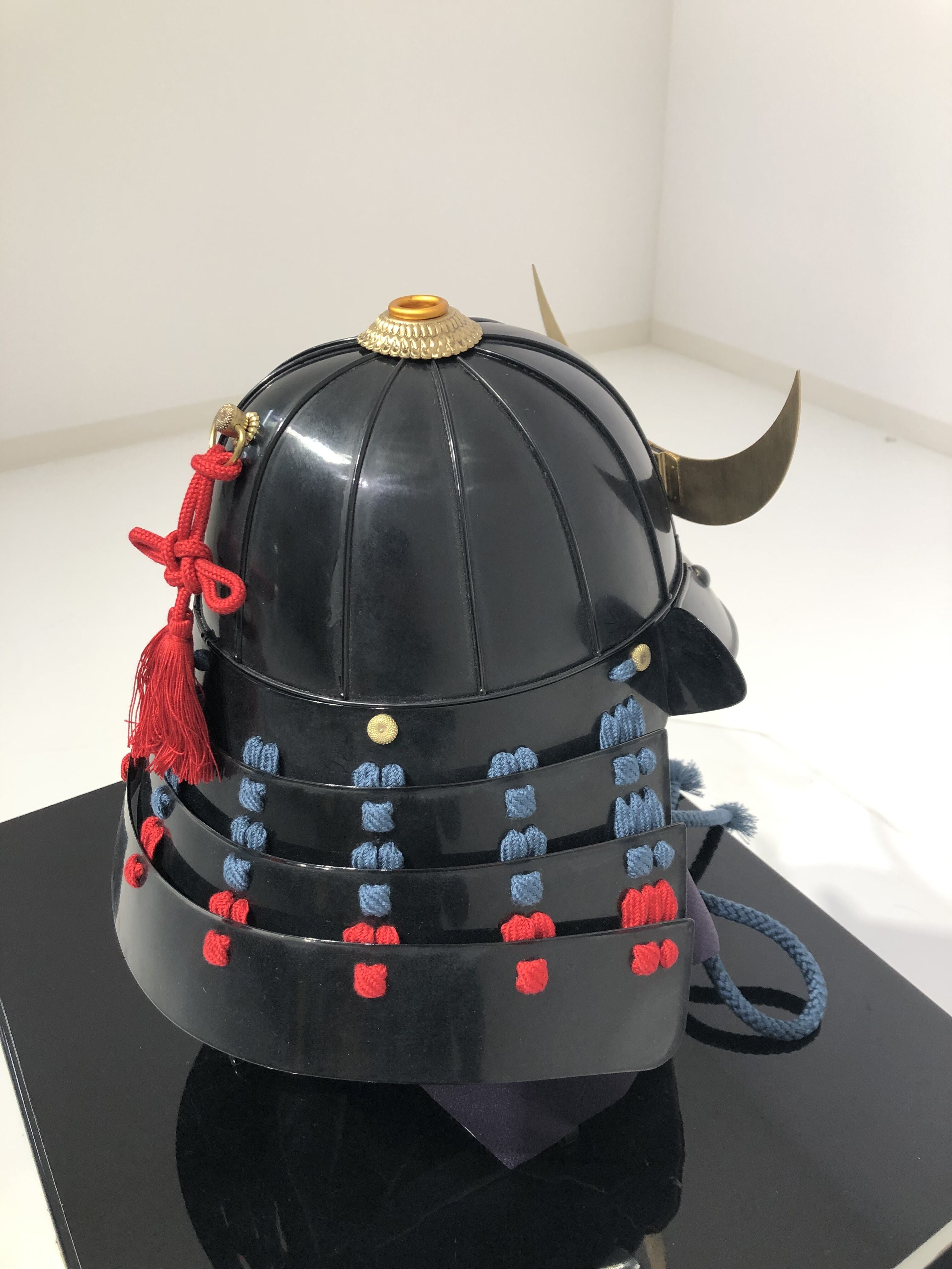 [O-055-K] Navy blue red thread chest piece black bucket side two-piece armor (12 spaces) (helmet only)