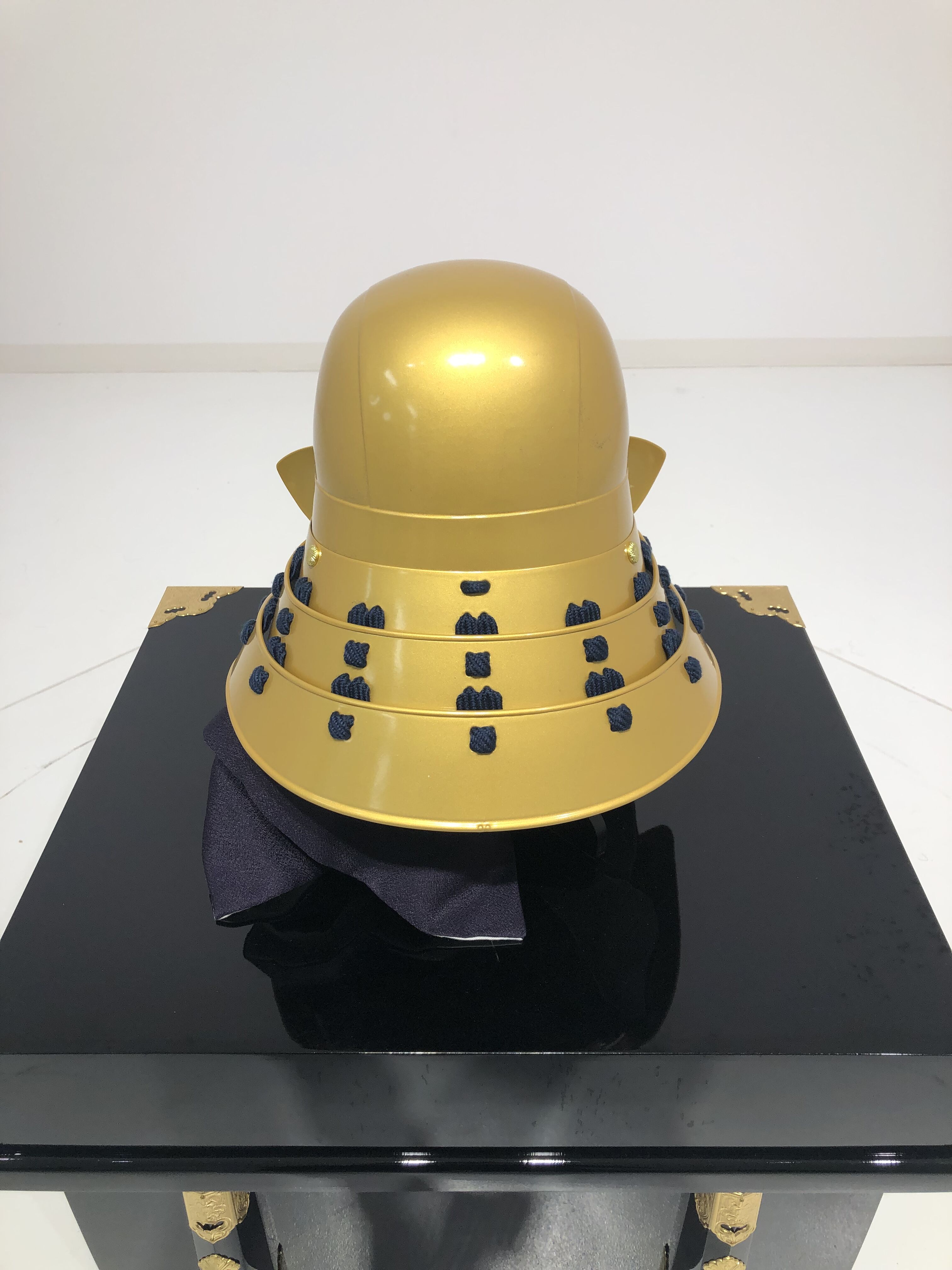 [C-035-K] Tokugawa Ieyasu gold-plated helmet (children's helmet only)