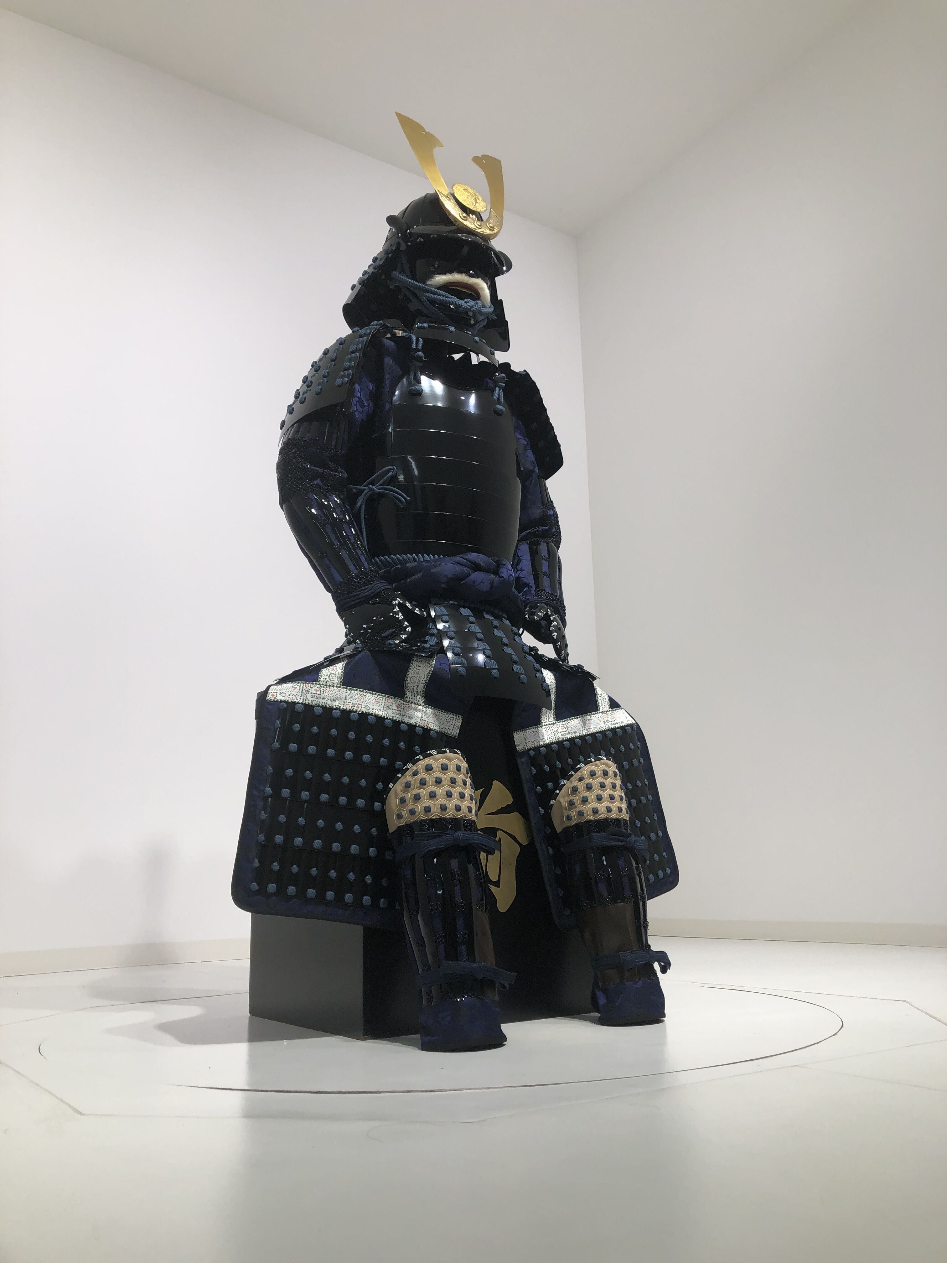 [O-058] Navy blue thread black barrel side two-piece armor (kuwagata)