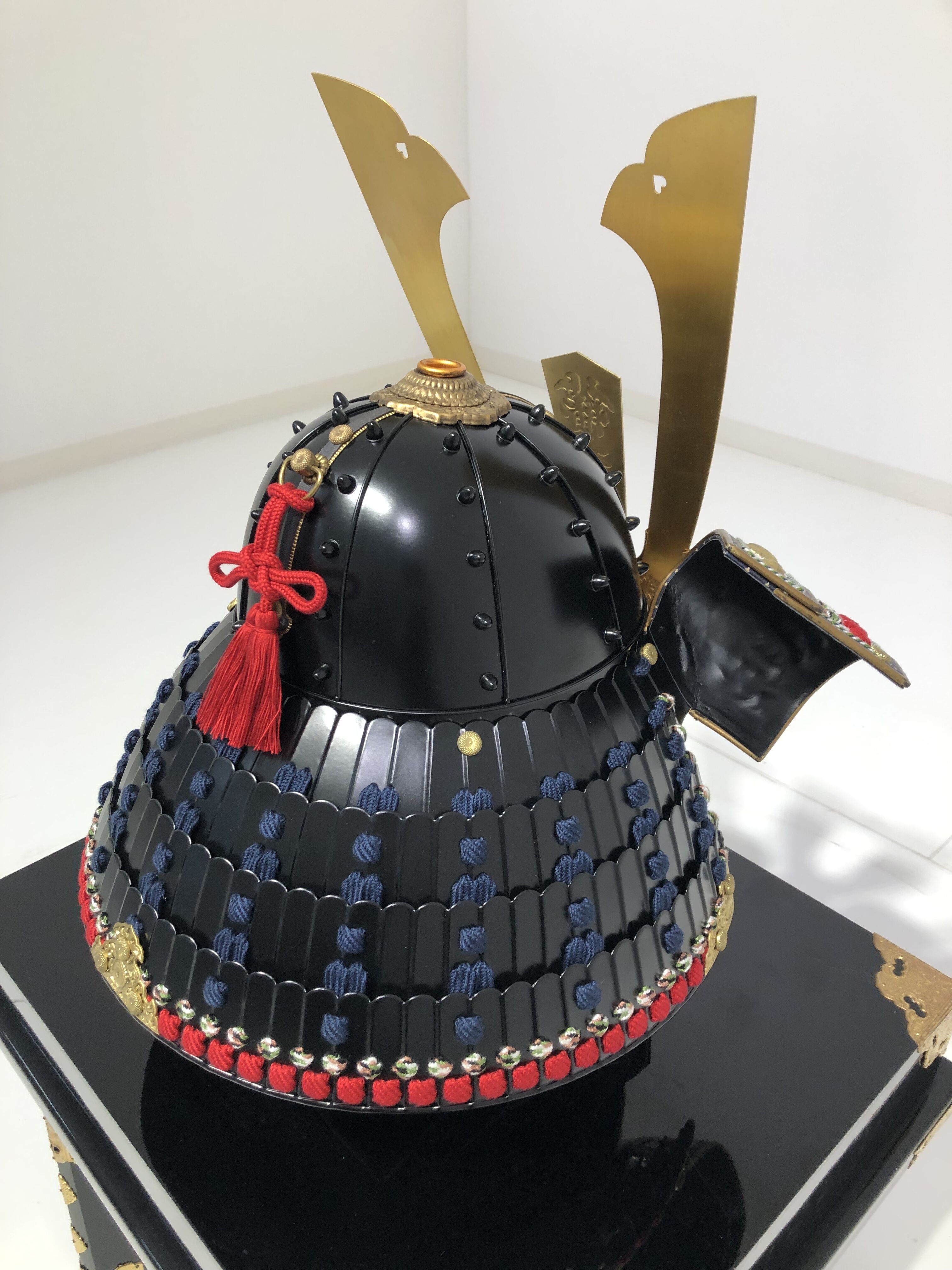 [O-047-K] Dark blue Iyo-style two-piece armor (helmet only)