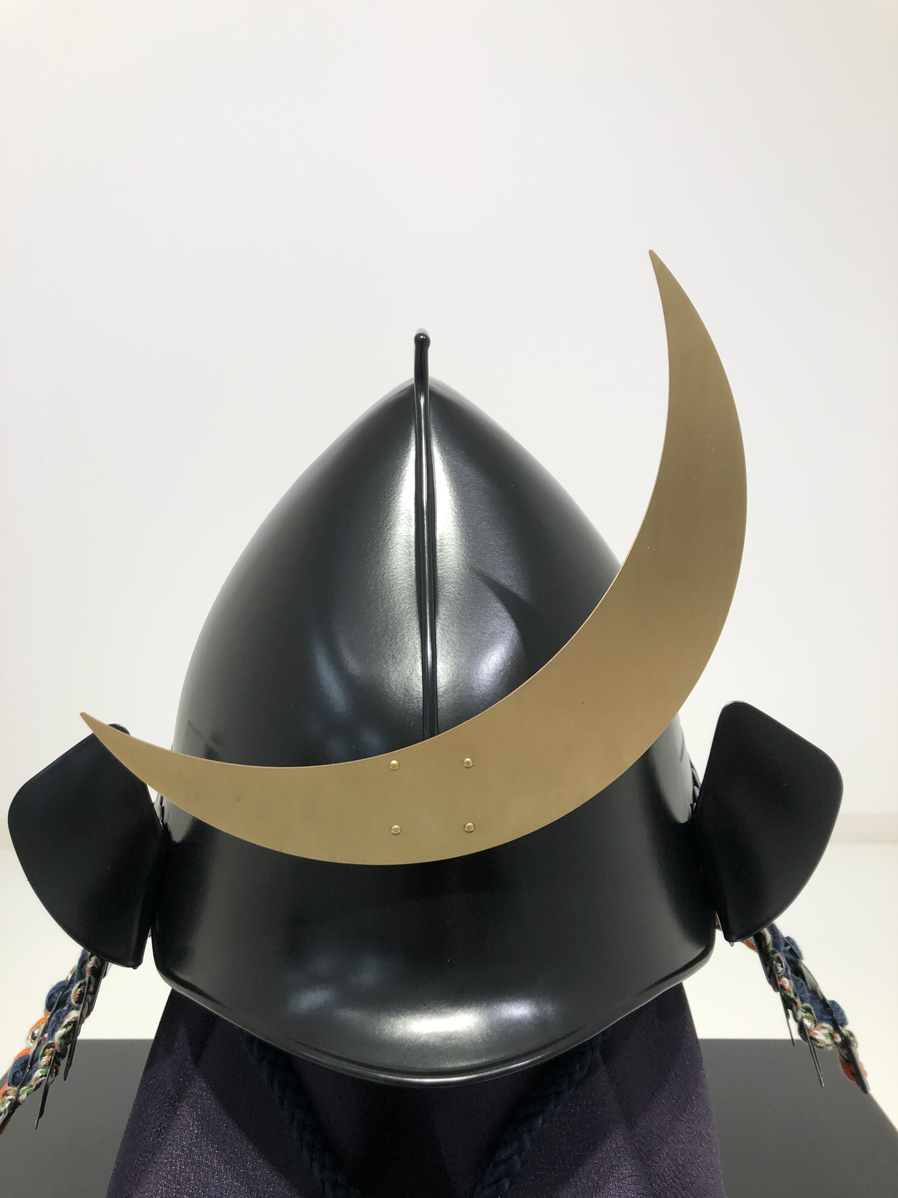 [O-051] Navy blue thread, black matte finish, riveted two-piece armor (peach-shaped helmet)