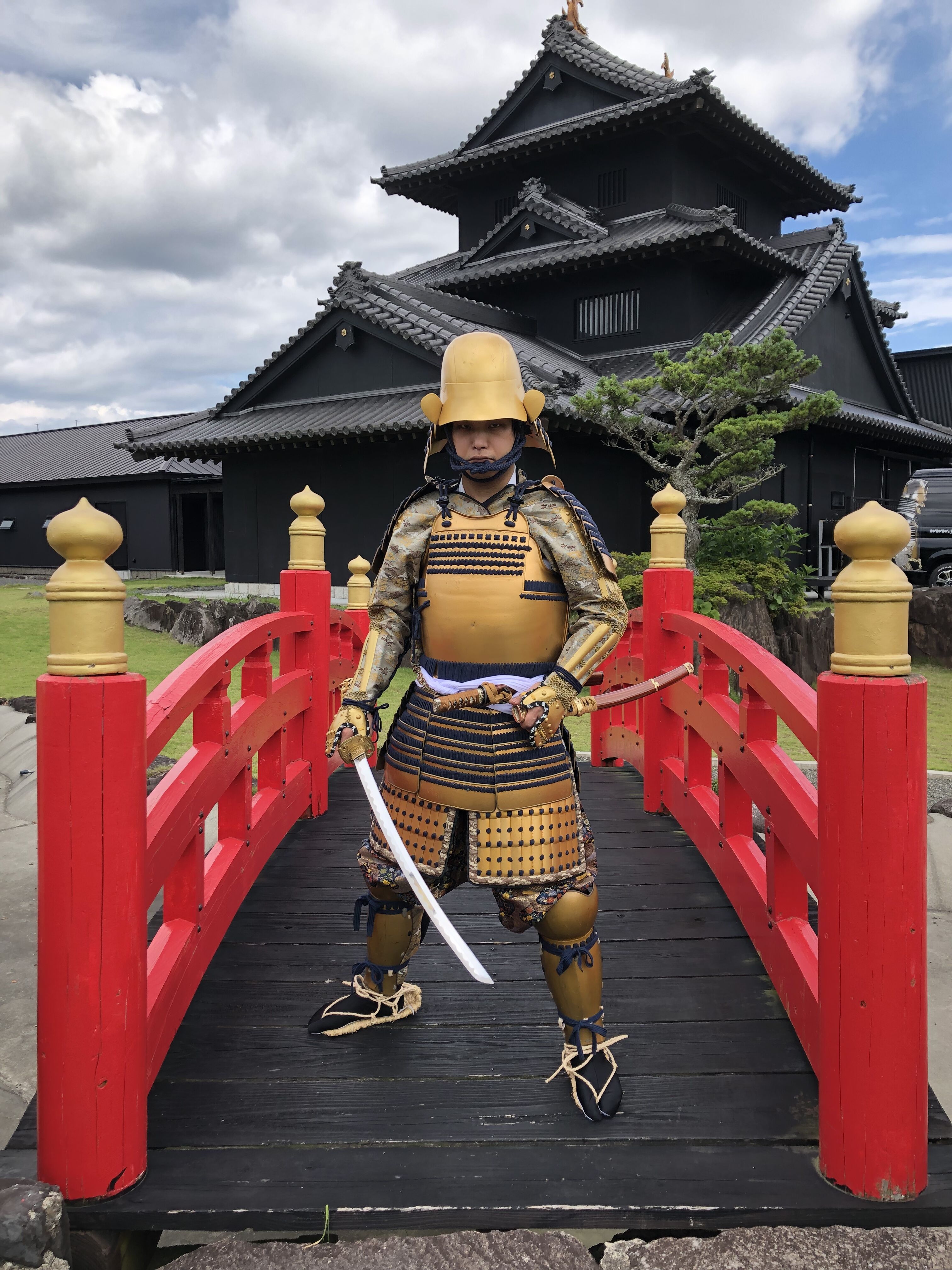 [L4-11-1] Tokugawa Ieyasu Gold Armor (rental)