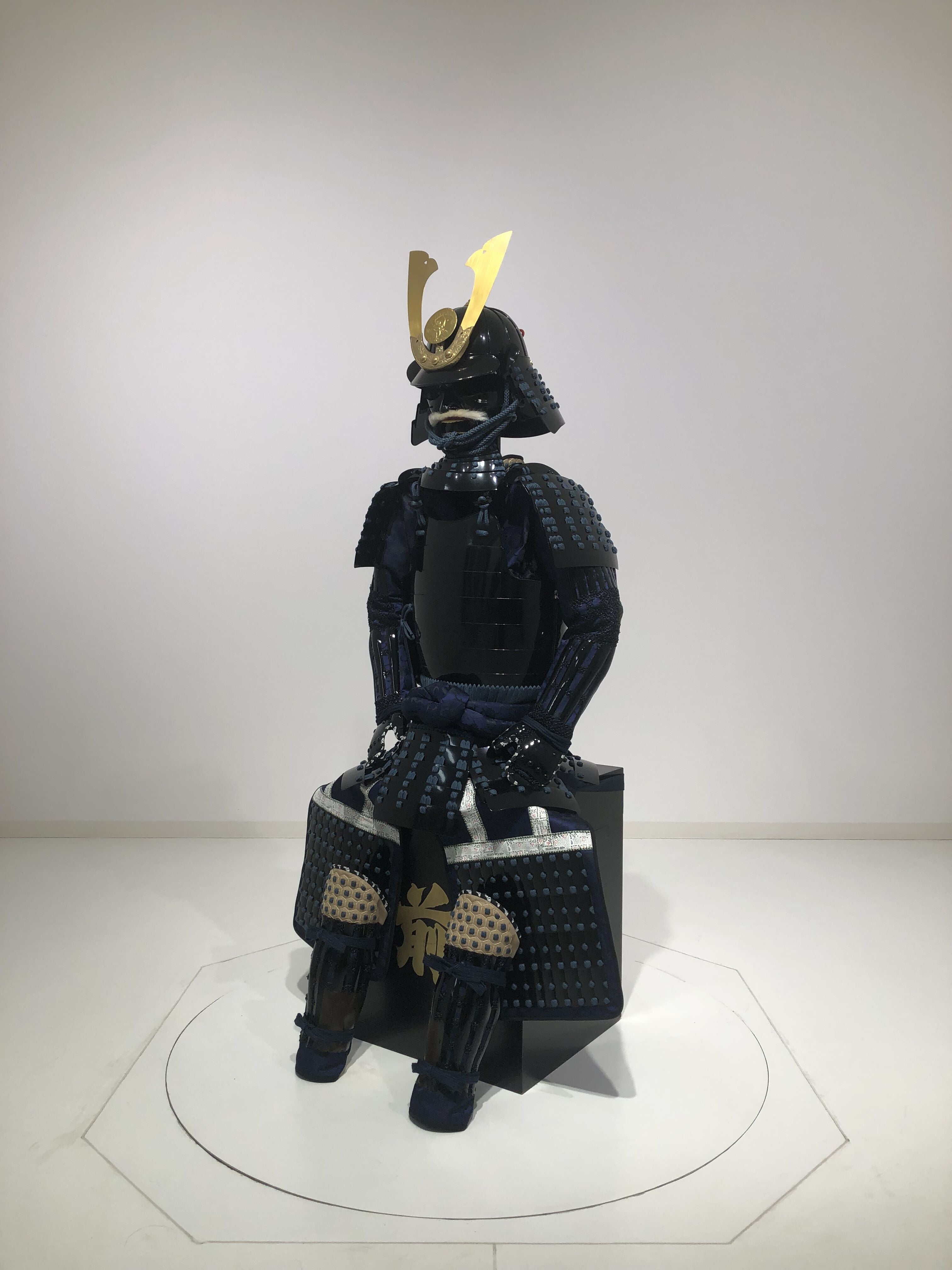 [O-058] Navy blue thread black barrel side two-piece armor (kuwagata)