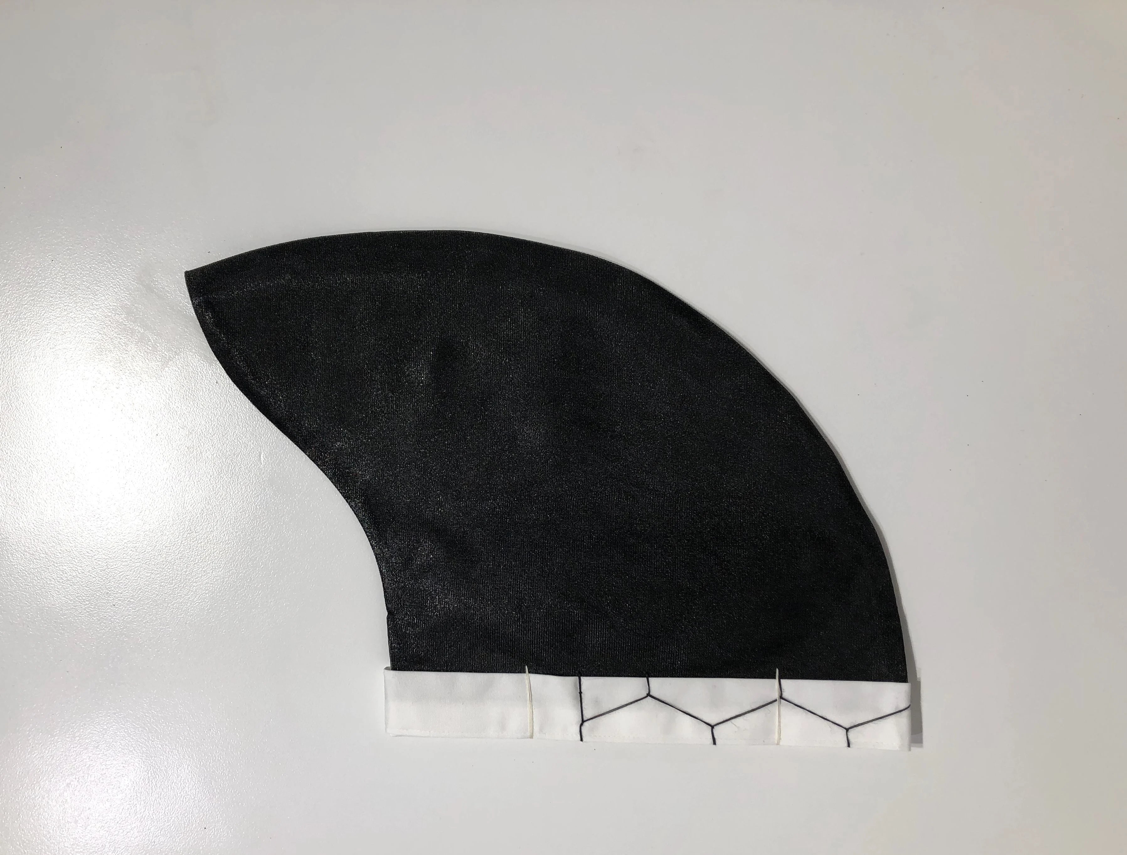 【B-093】引立烏帽子　（白紐）（大人用）