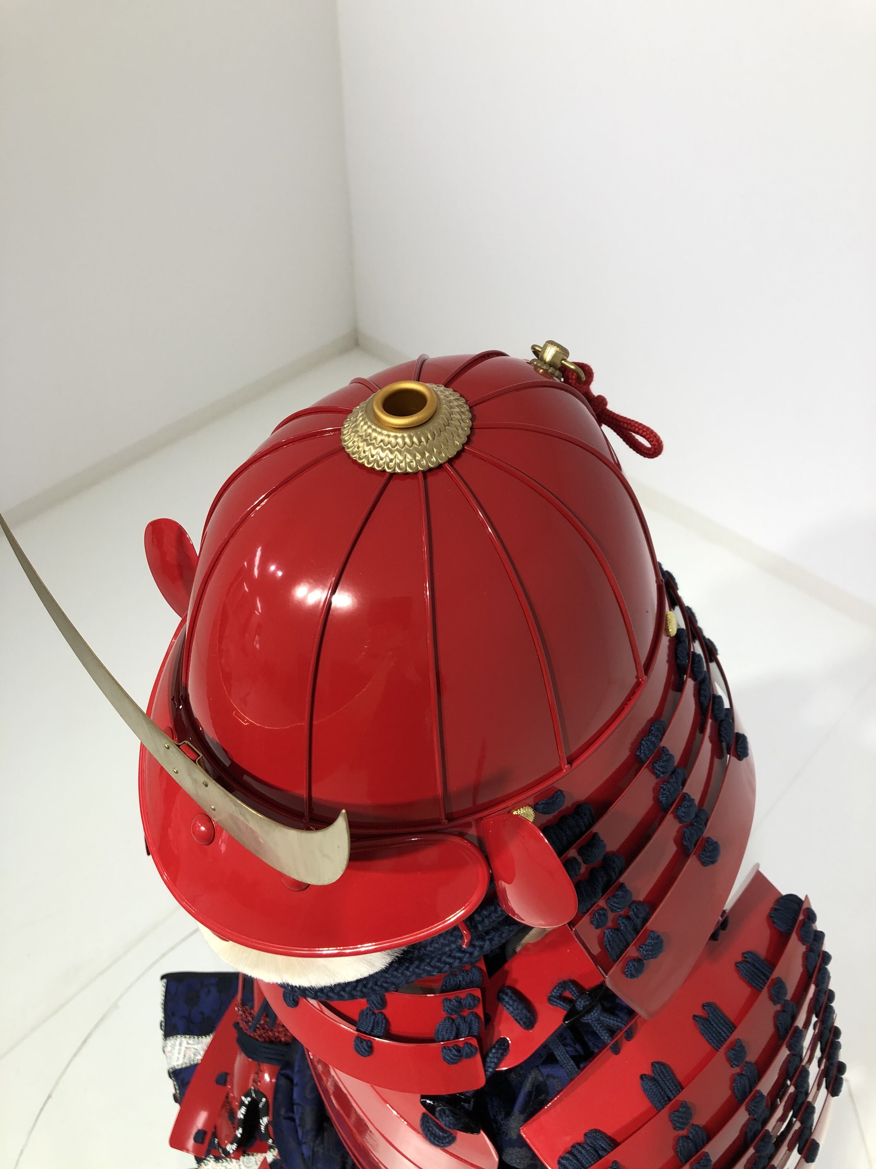 [O-061] Dark blue thread-dyed red barrel side two-piece armor