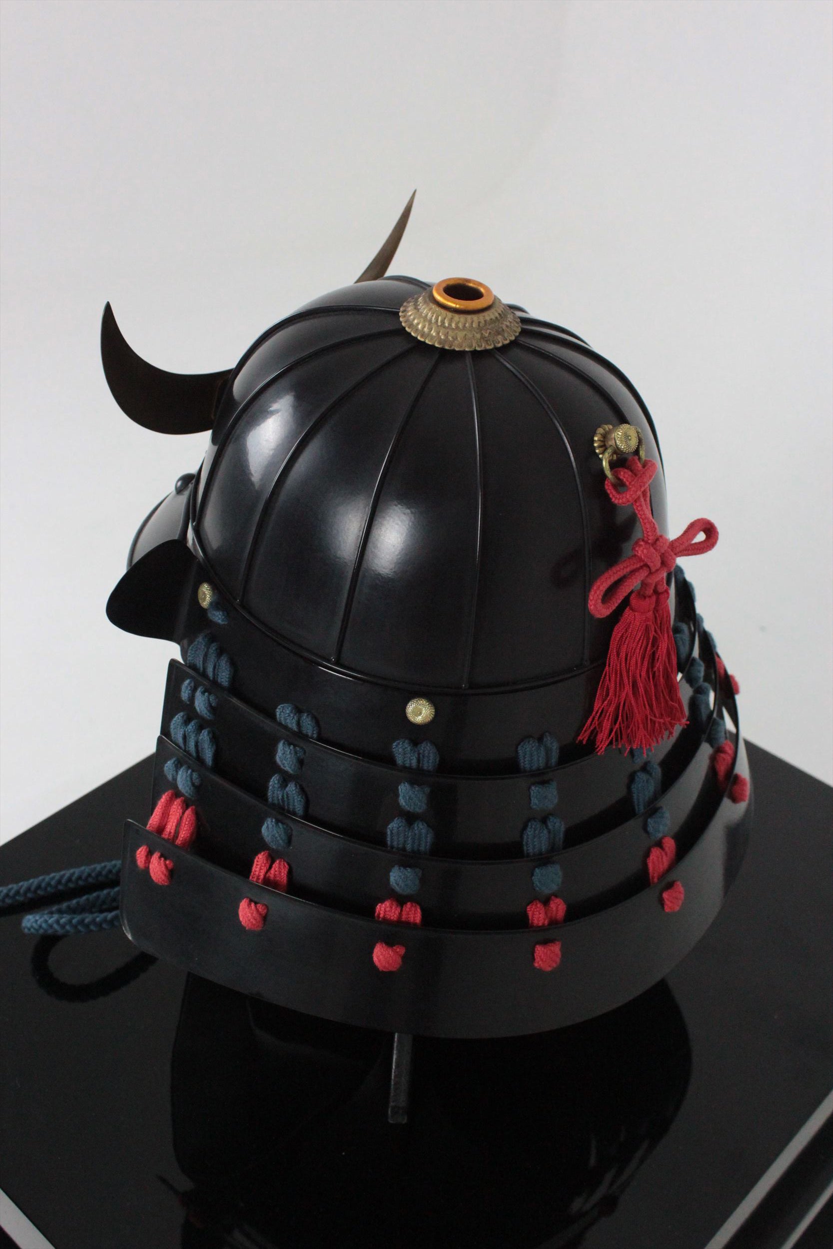 [O-055-K] Navy blue red thread chest piece black bucket side two-piece armor (12 spaces) (helmet only)