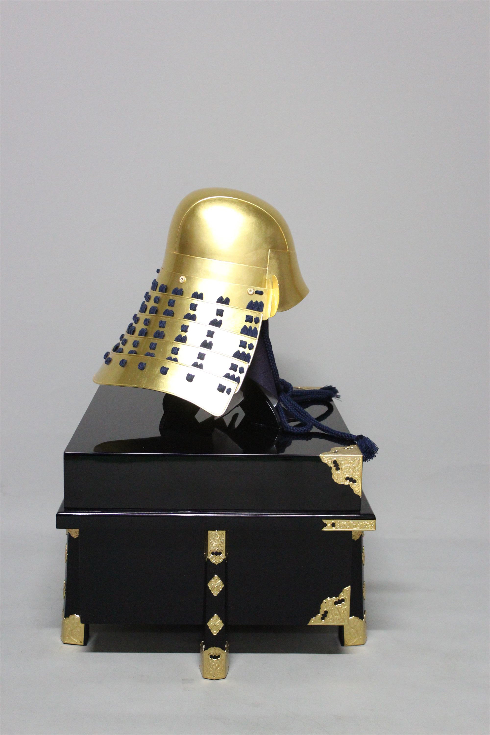 [Y-017-K] Taiga drama model Tokugawa Ieyasu's Golden Snake Armor (Pine) (helmet only)