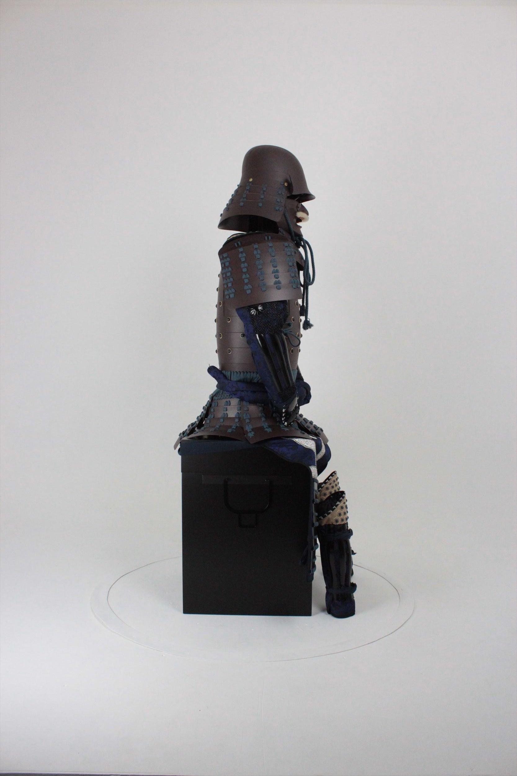 [O-053] Navy blue thread-dyed iron rust hat with rivets, two-piece armor (head-shaped helmet)