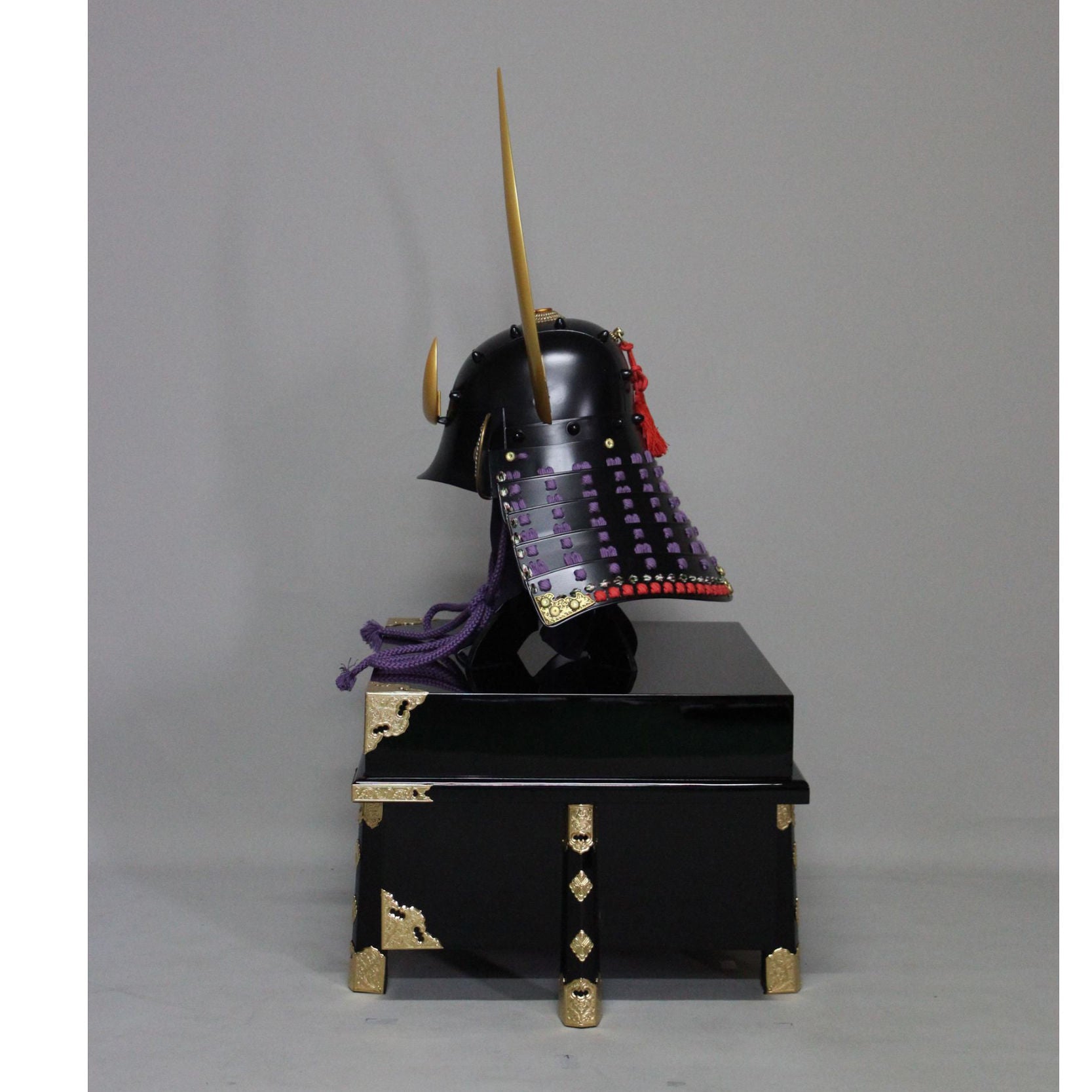 [O-040-K] Purple thread-dyed flat corner side stand two-piece armor (helmet only)