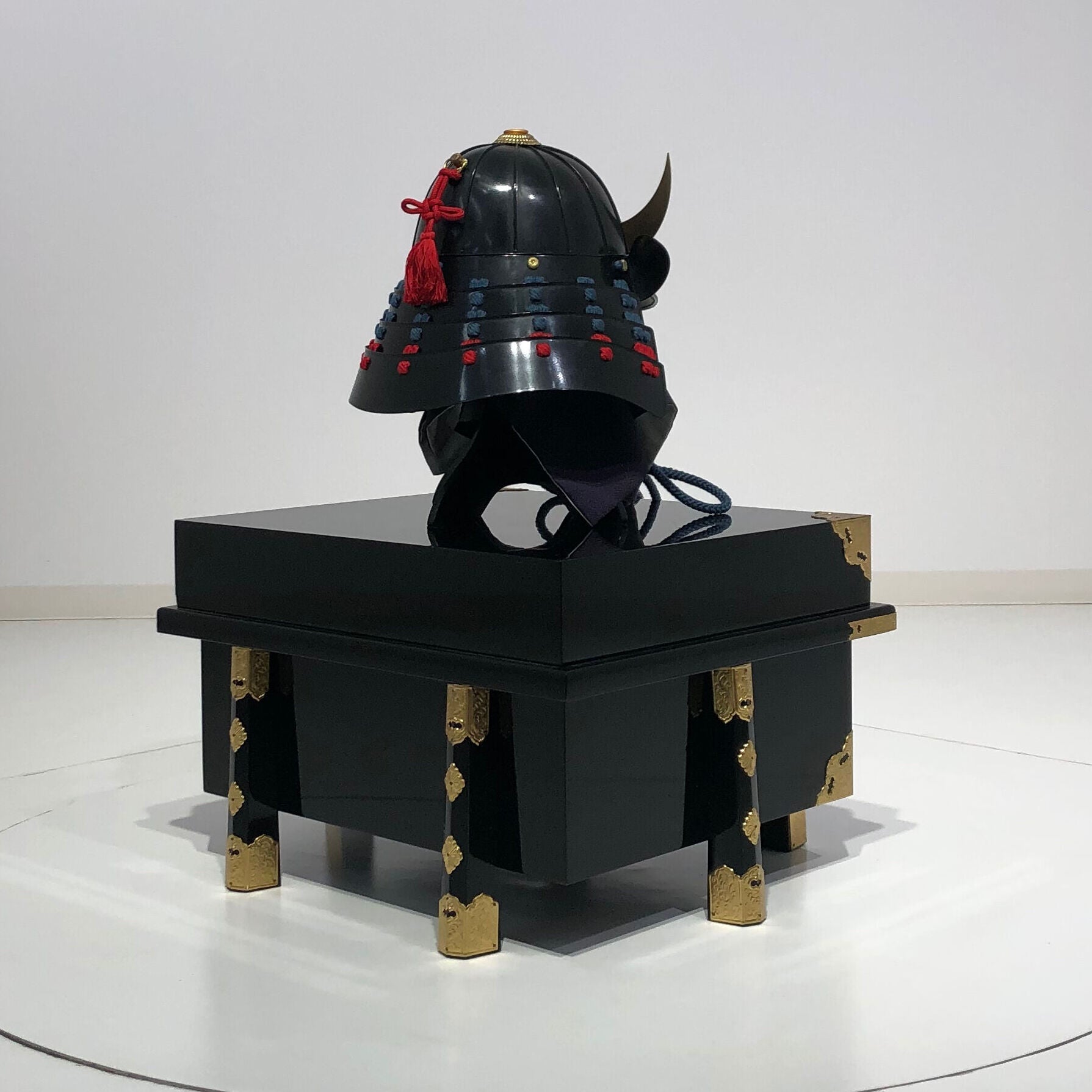 [O-055-K] Navy blue red thread chest piece black bucket side two-piece armor (12 spaces) (helmet only)