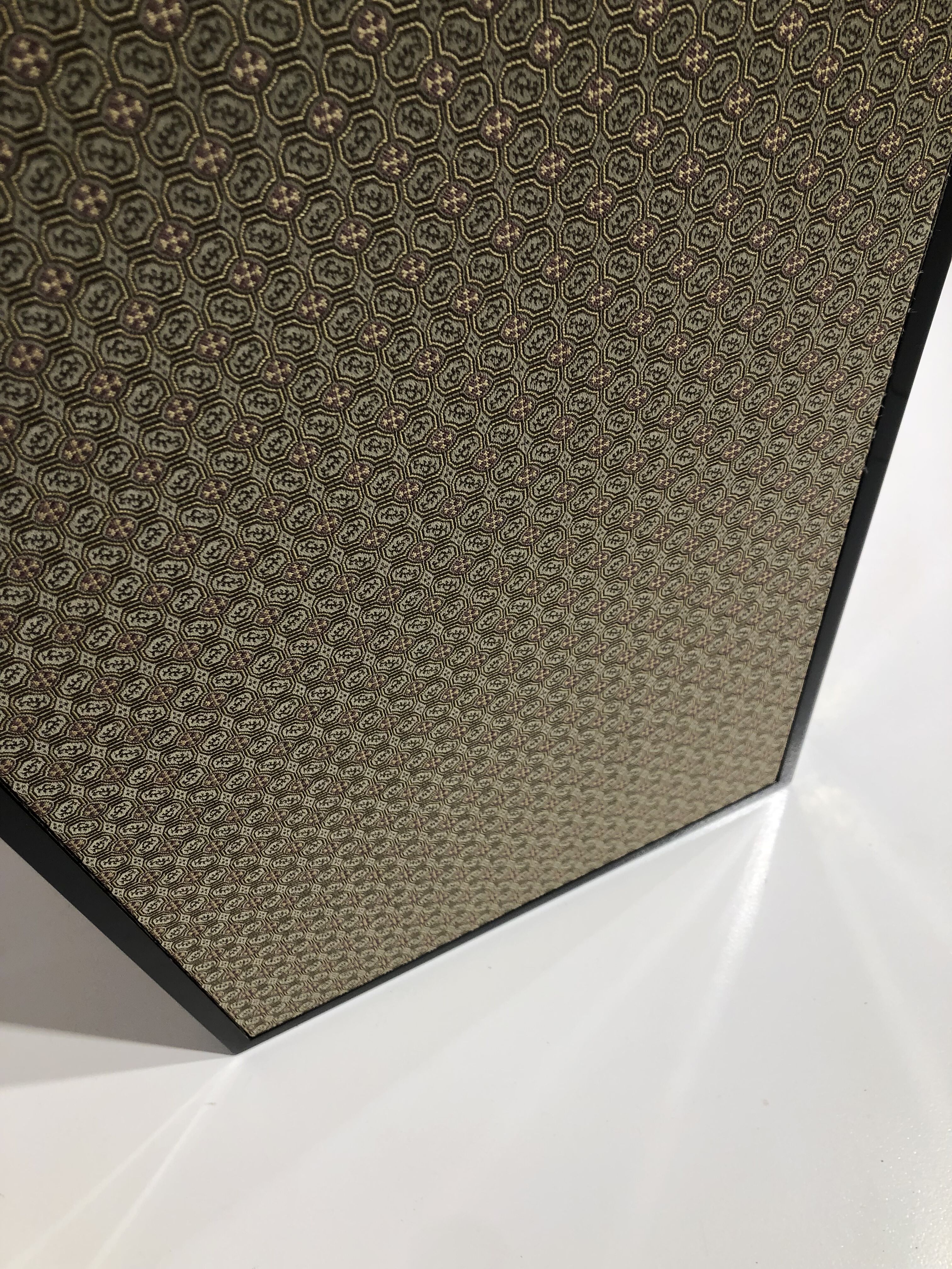 [B-146] Gold folding screen for helmet decoration