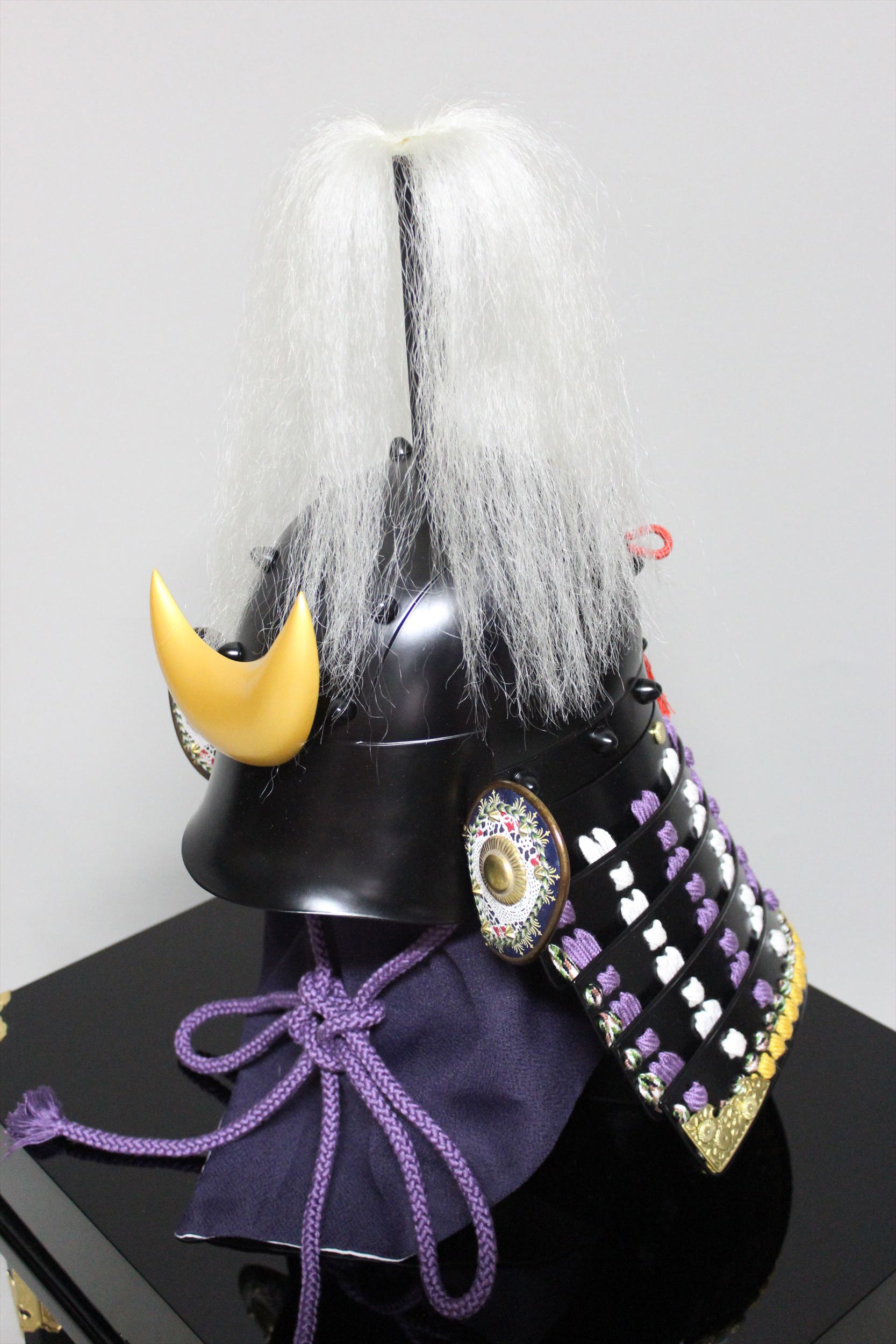 [O-039-K] Fuji-shiro ito-ido hair-standing two-piece armor (helmet only)