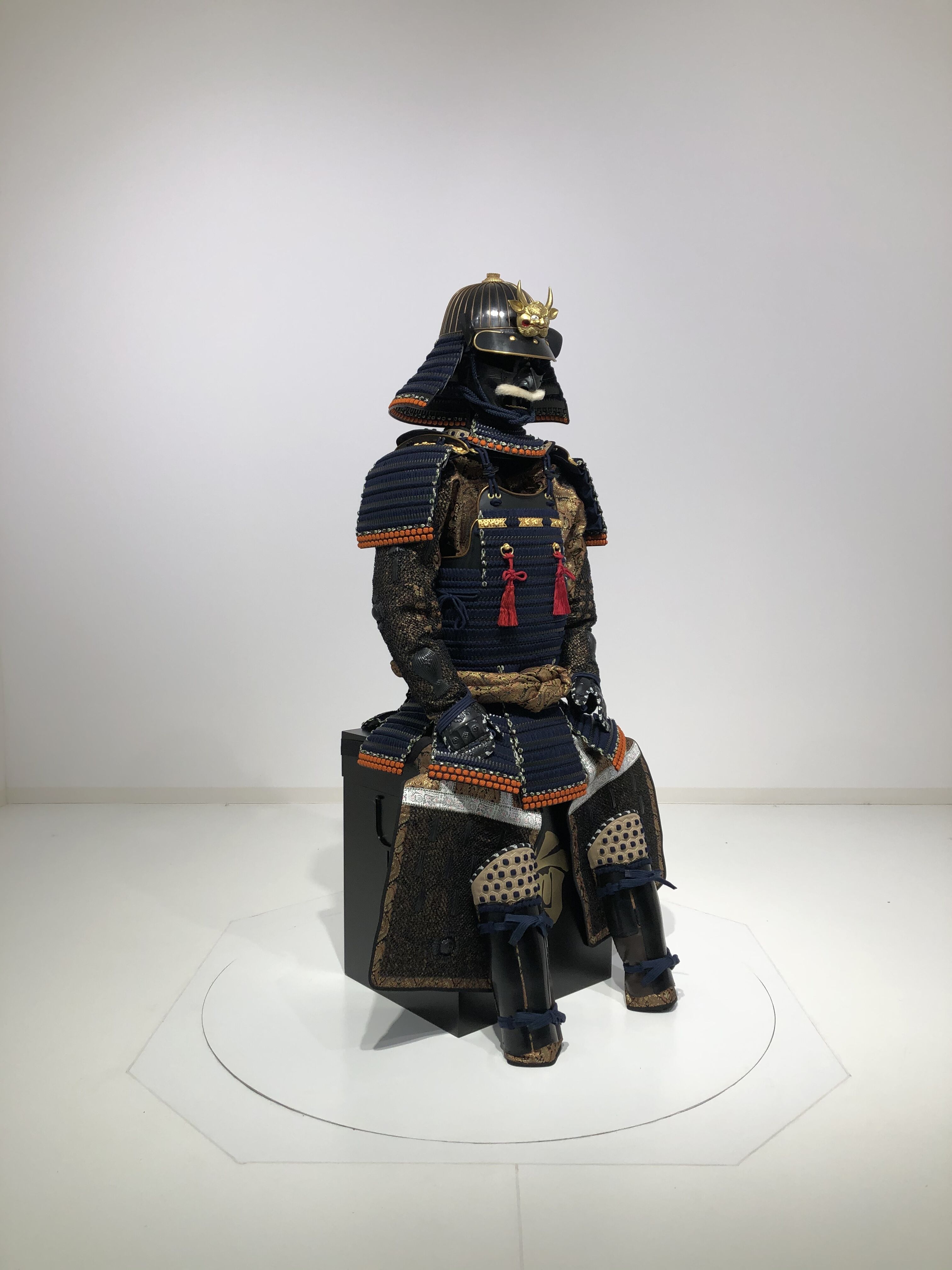 [O-015] Dark blue thread-dyed modern small scale two-piece armor