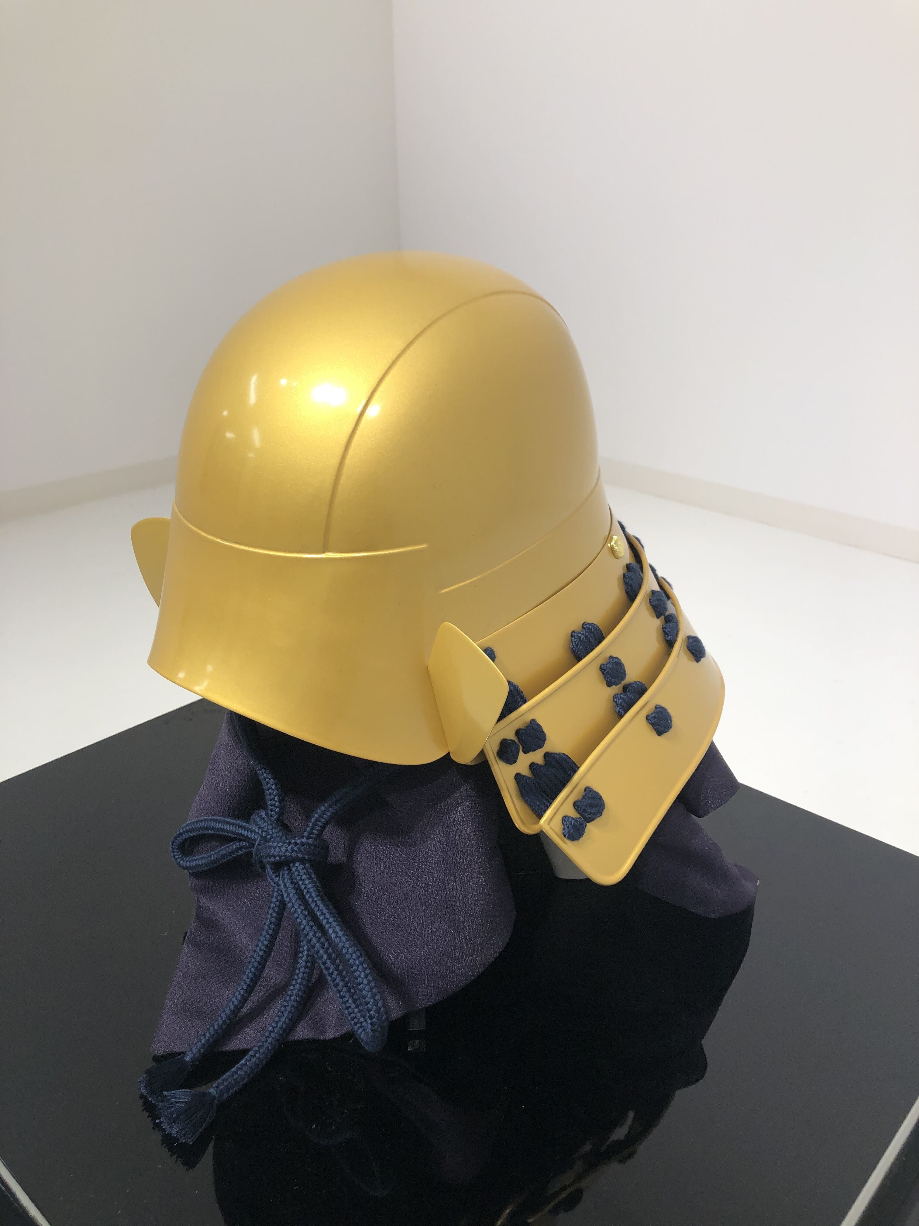 [C-035-K] Tokugawa Ieyasu gold-plated helmet (children's helmet only)