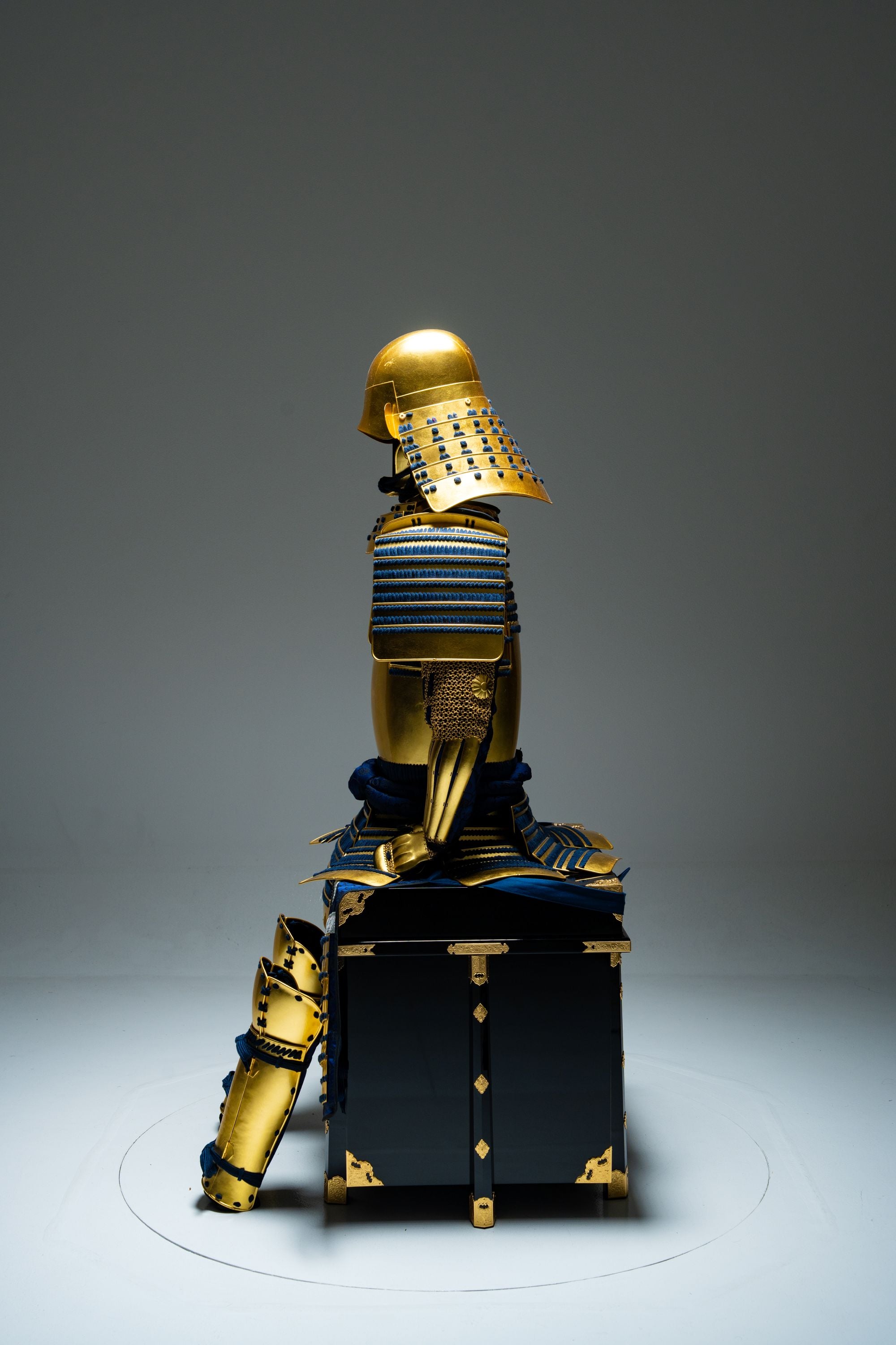 [Y-017] Taiga drama model Tokugawa Ieyasu gold snake armor (pine)