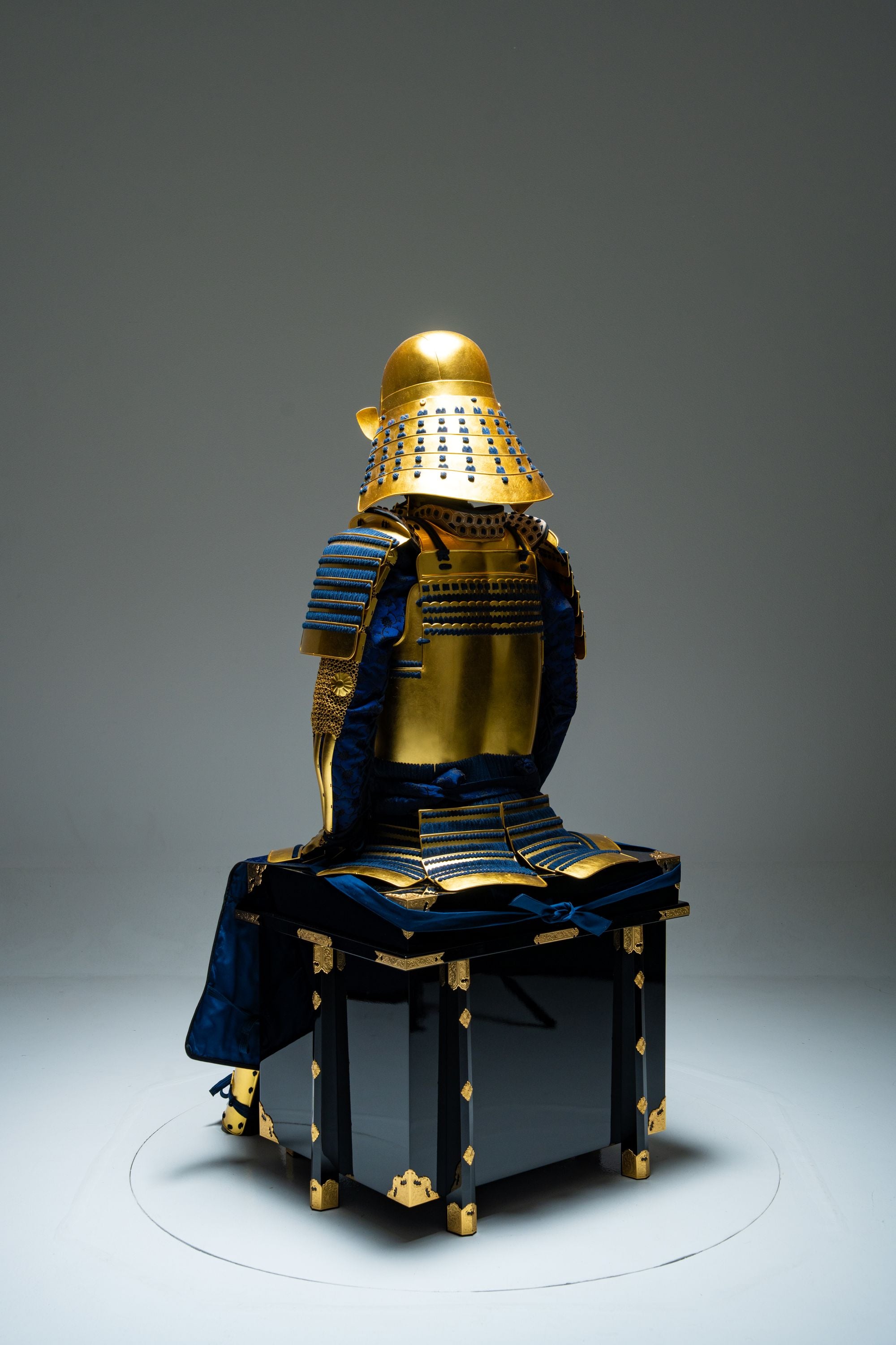 [Y-017] Taiga drama model Tokugawa Ieyasu gold snake armor (pine)