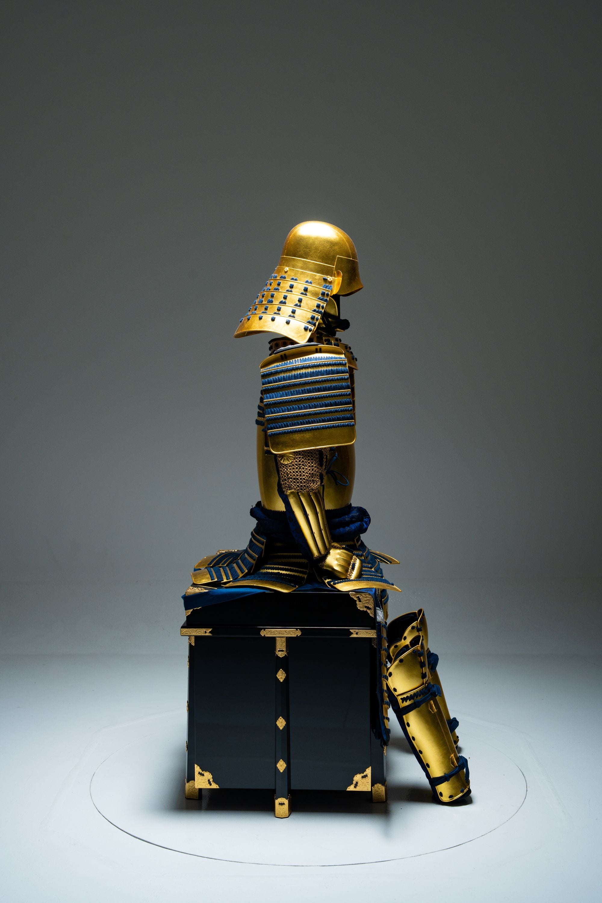 [Y-017] Taiga drama model Tokugawa Ieyasu gold snake armor (pine)